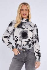 8Pcs Monochrome Floral Print Shirred Waist Cropped Top