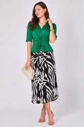 8Pcs Green Satin Tie Front Short Sleeve Top