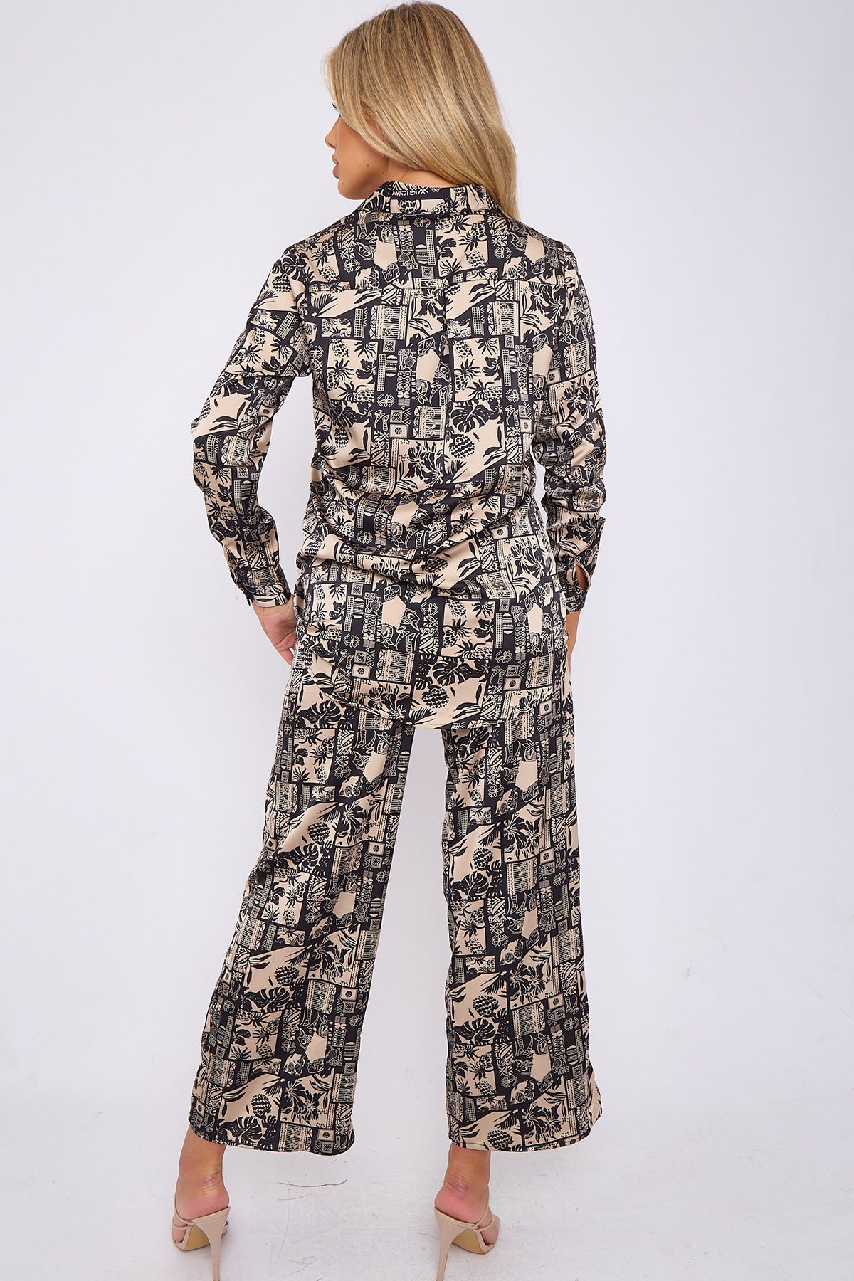 6Pcs Beige and Black Graphic Print Co-ord Shirt and Trousers Set
