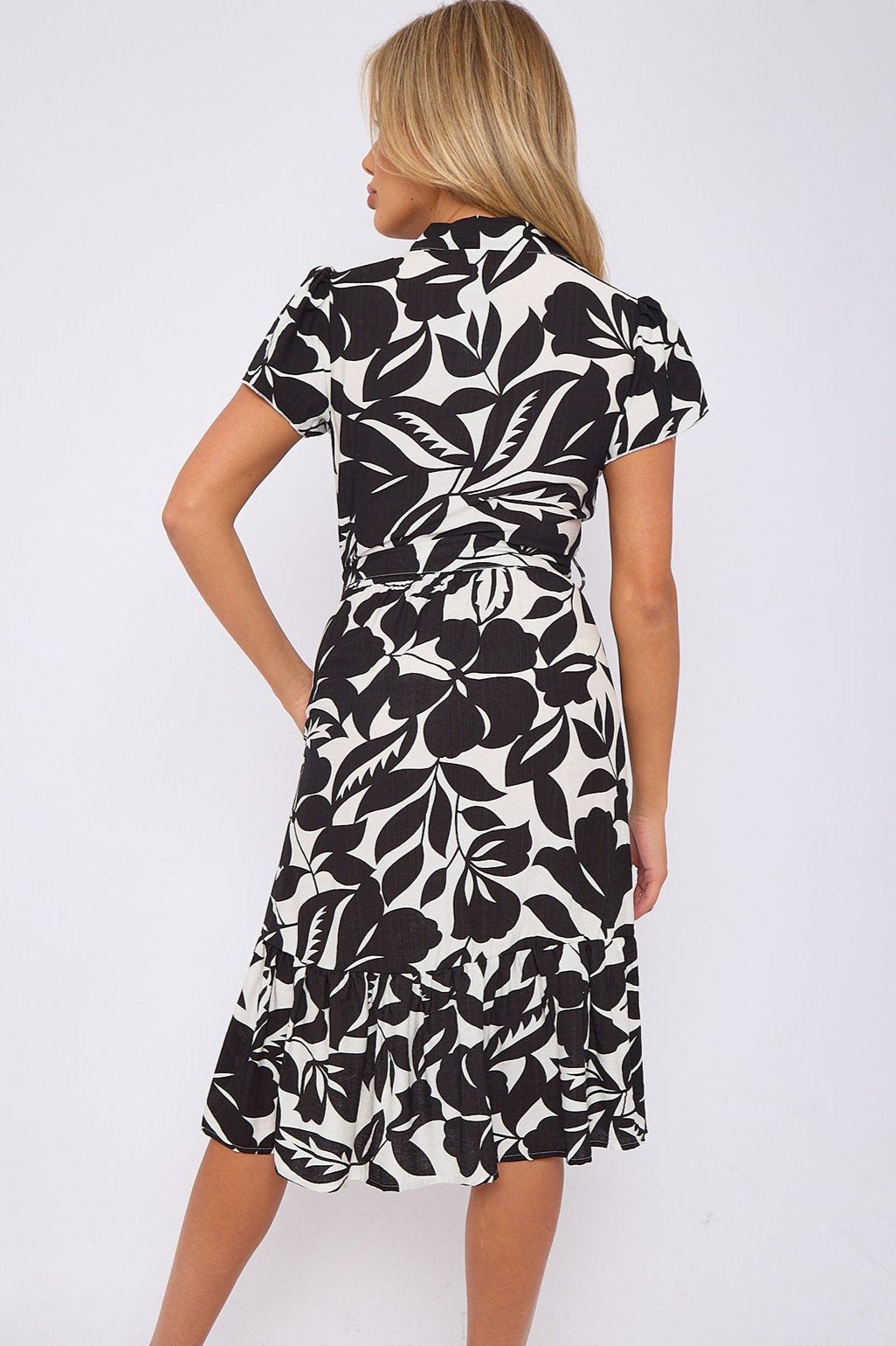 8Pcs Black Leaf Printed Frilled Hem Midi Dress