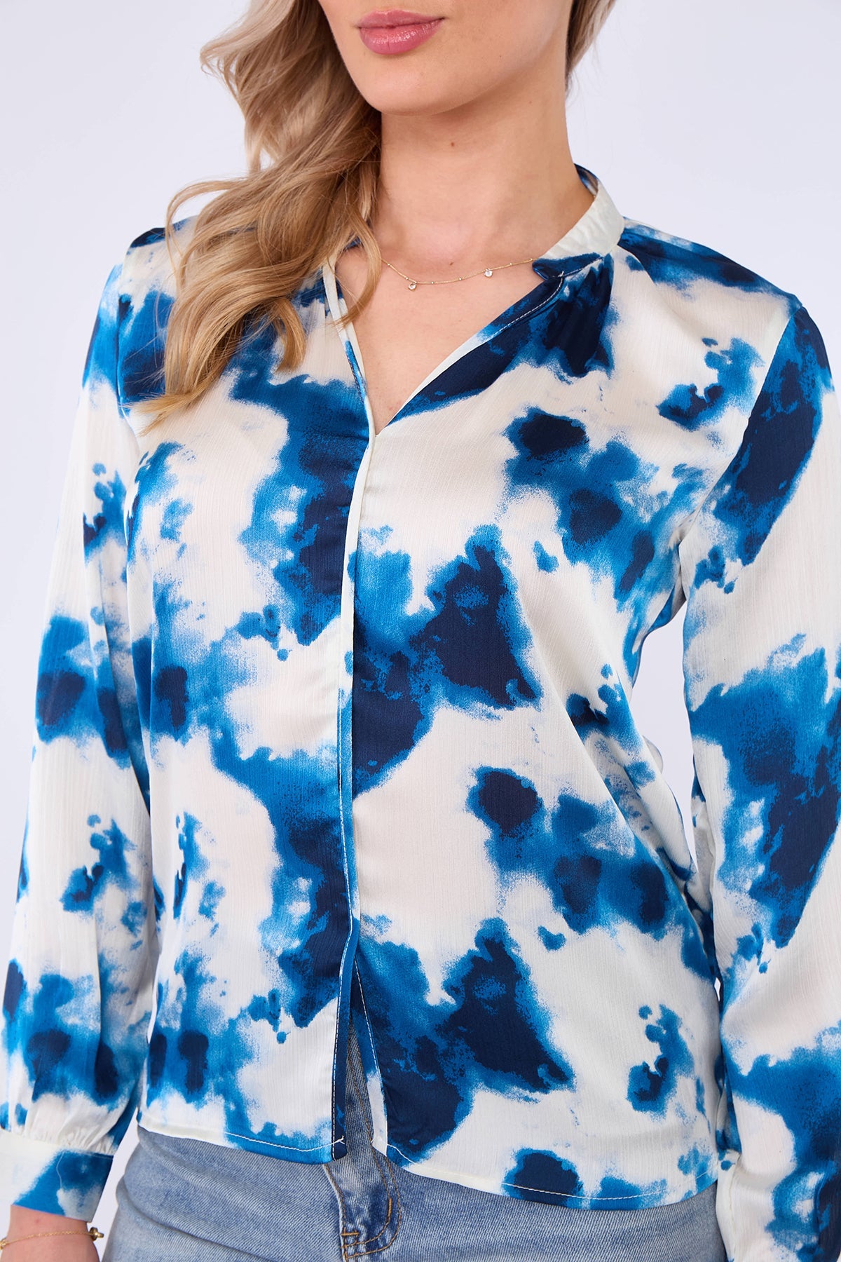 8Pcs Blue Watercolour Print Satin Blouse