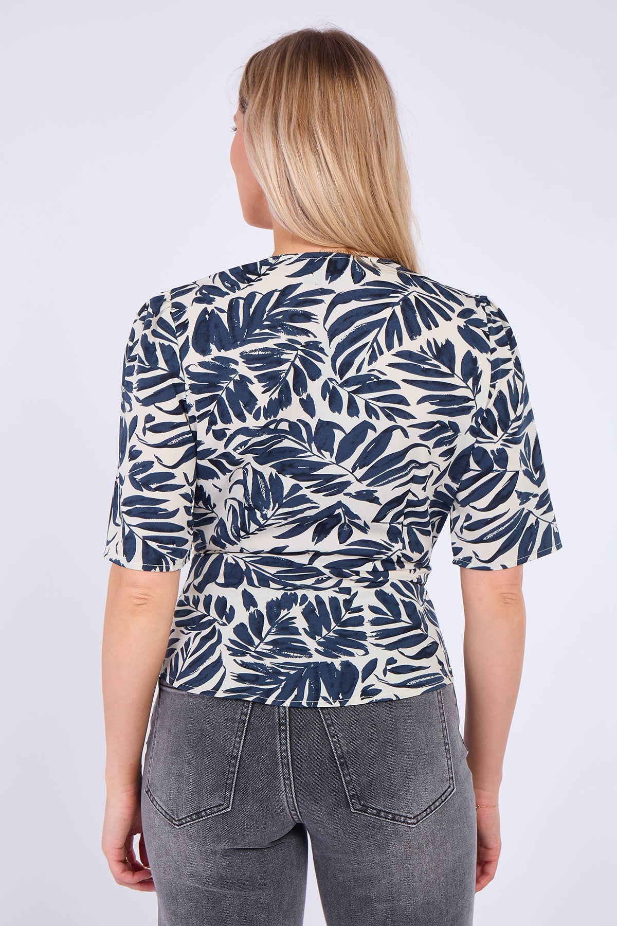 8Pcs Palm Leaf Print Short Sleeve Knotted Top