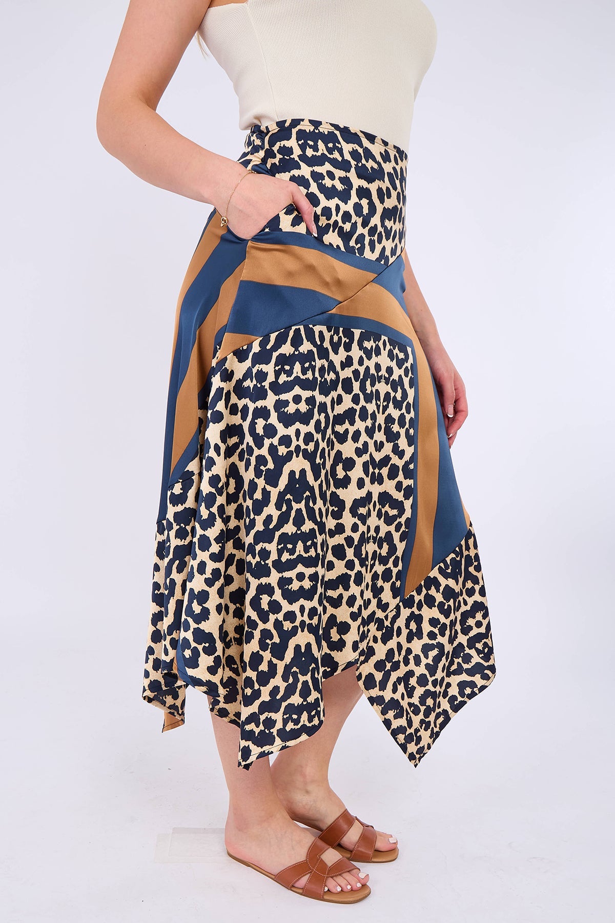 8Pcs Leopard Scarf Print Asymmetric Hem Skirt