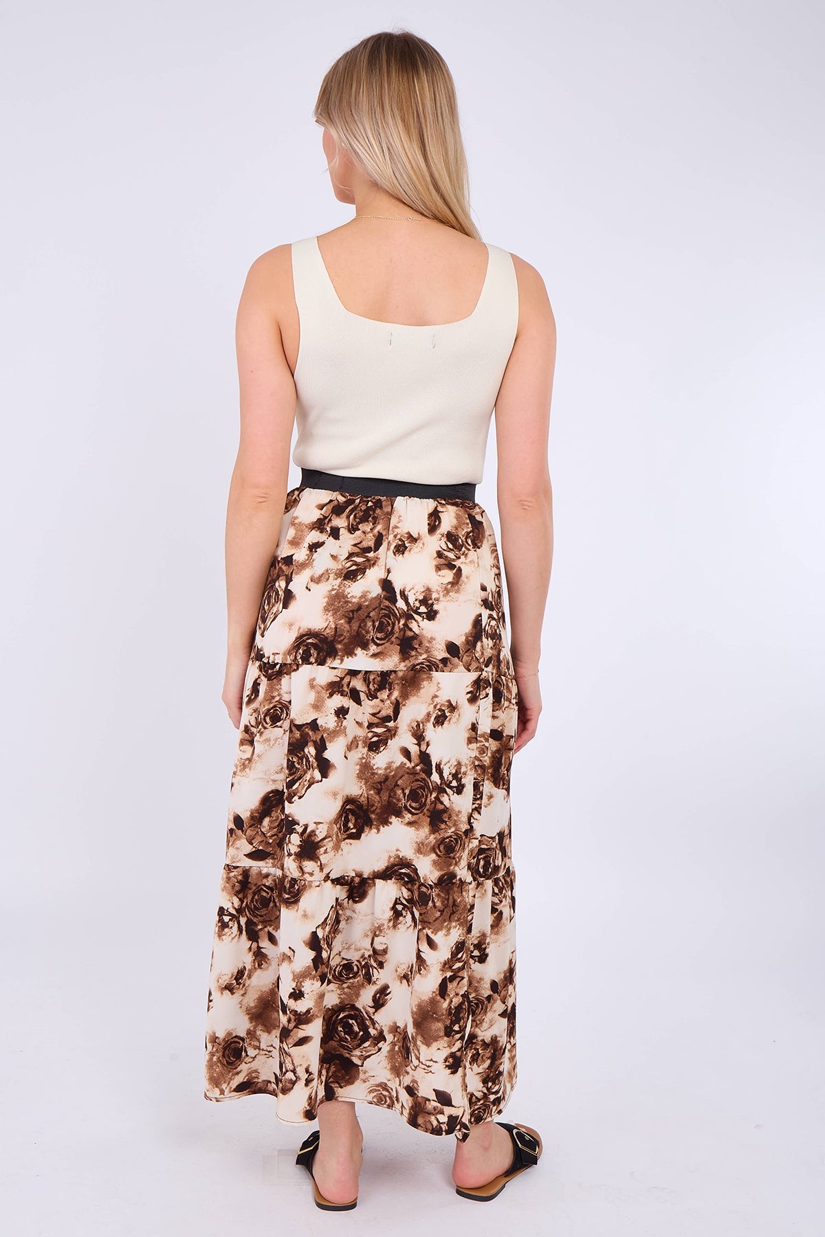 8Pcs Brown Roses Print Tiered Maxi Skirt