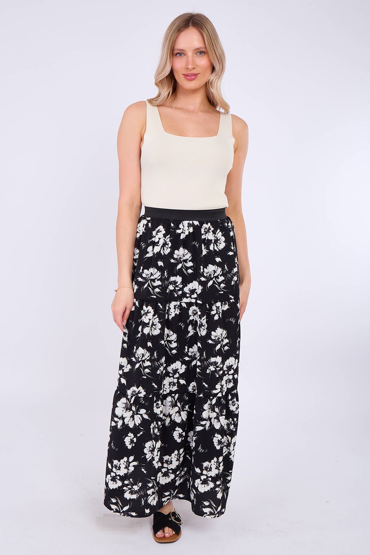 8Pcs Mono Floral Print Tiered Maxi Skirt