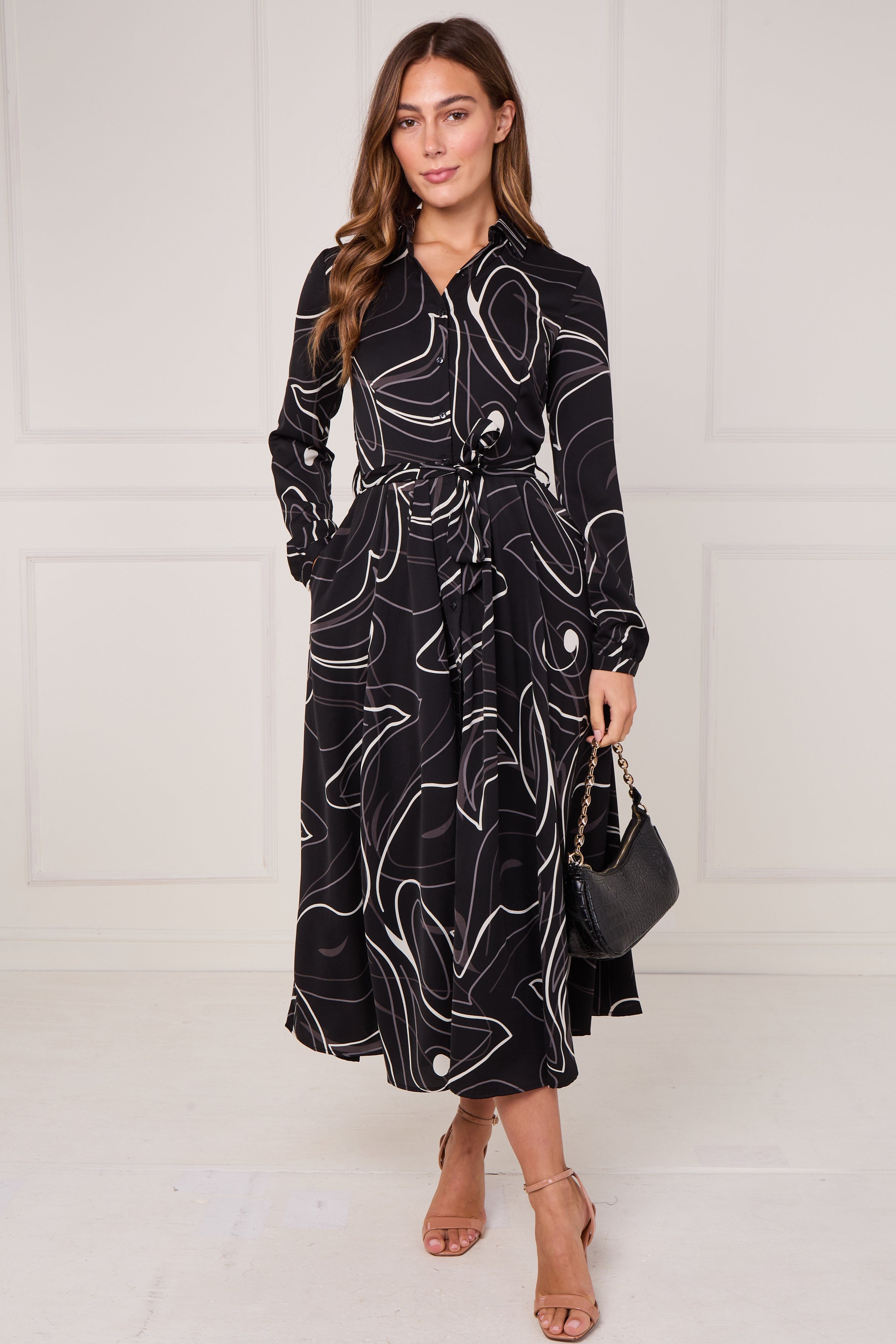 8Pcs Black and Ivory Contour Print Maxi Shirt Dress