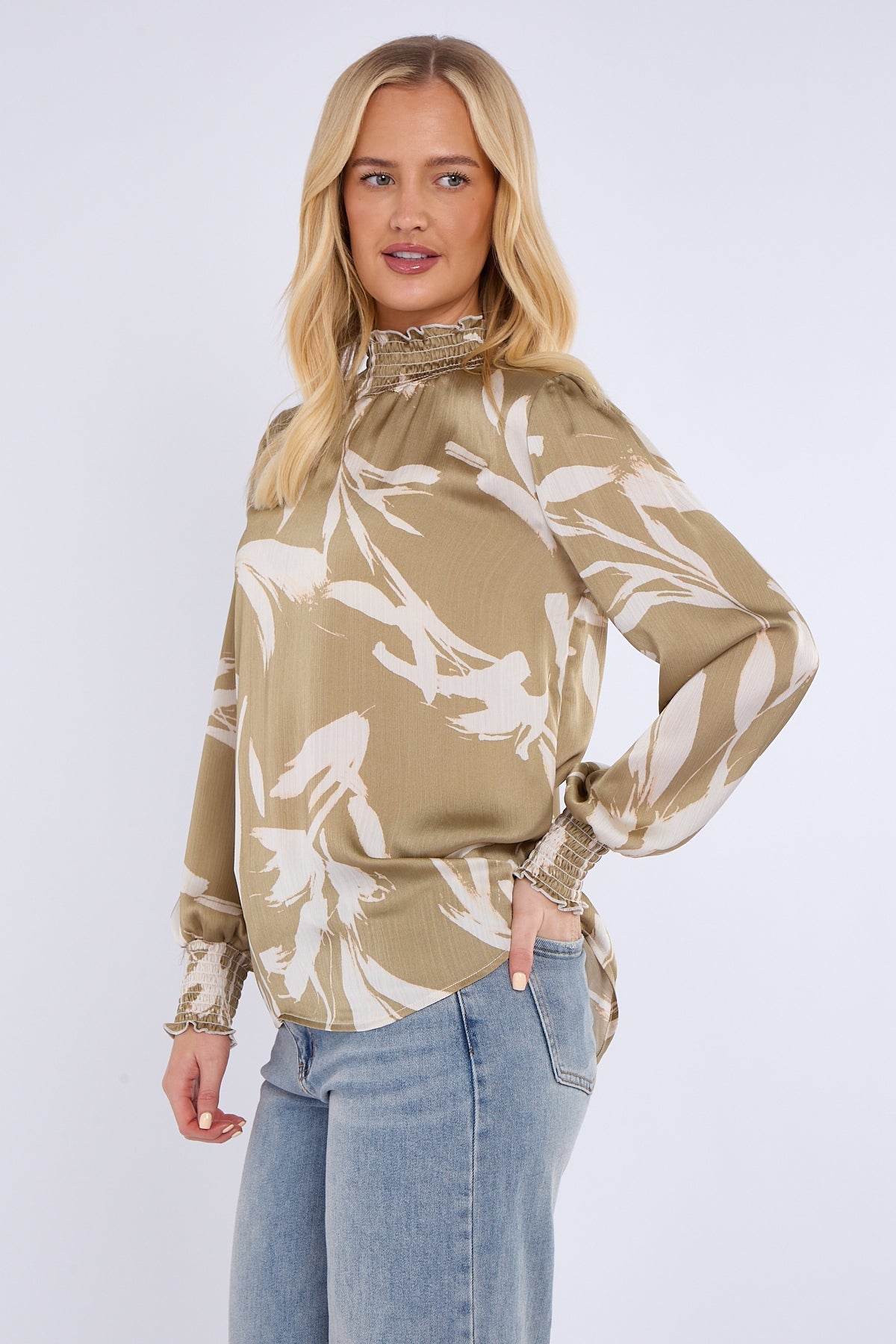 8Pcs Olive Abstract Brushstroke Shirred Cuff Blouse