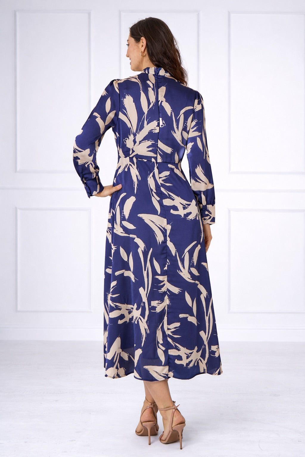 8Pcs Blue Brushstroke Print Pleated Skirt Satin Maxi Dress