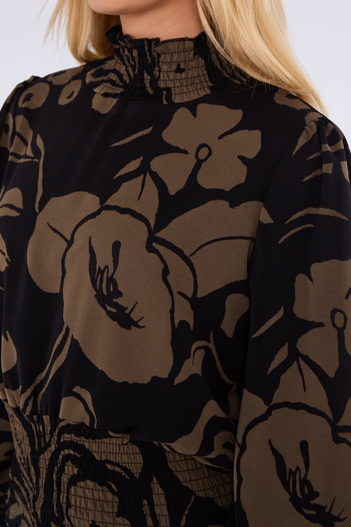 8Pcs Khaki Floral Print Shirred Waist Cropped Top