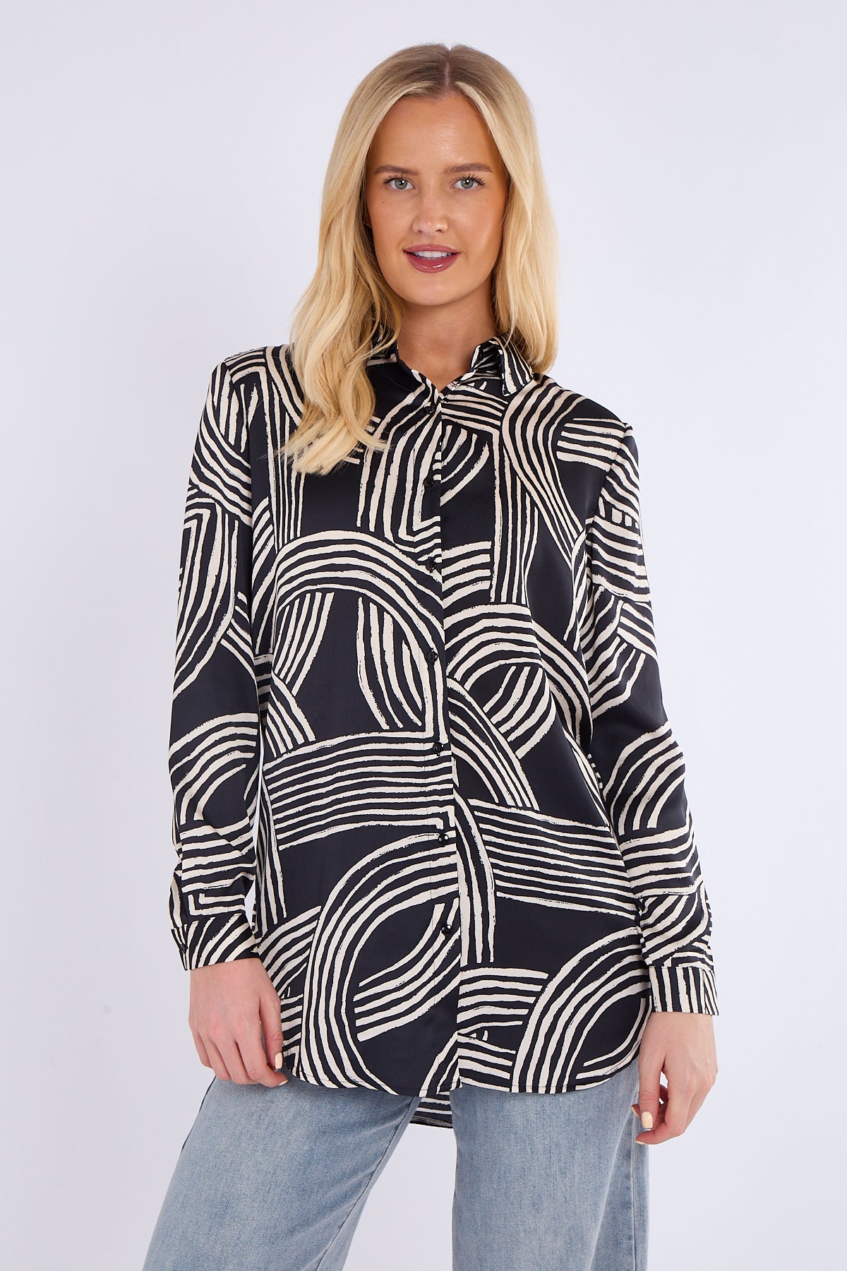 8Pcs Black Geometric Print Bubble Satin Shirt