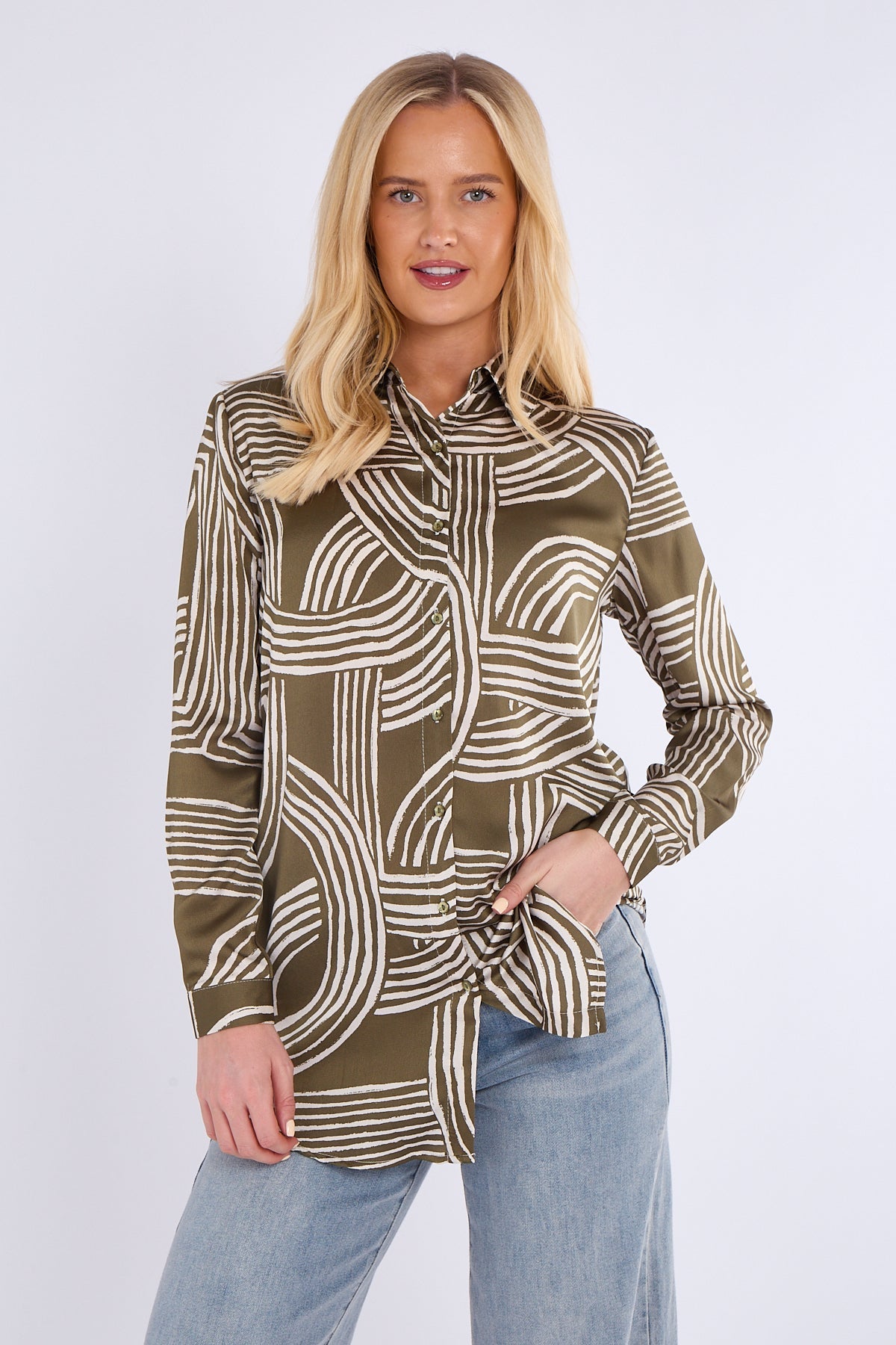 8Pcs Olive Geometric Print Bubble Satin Shirt