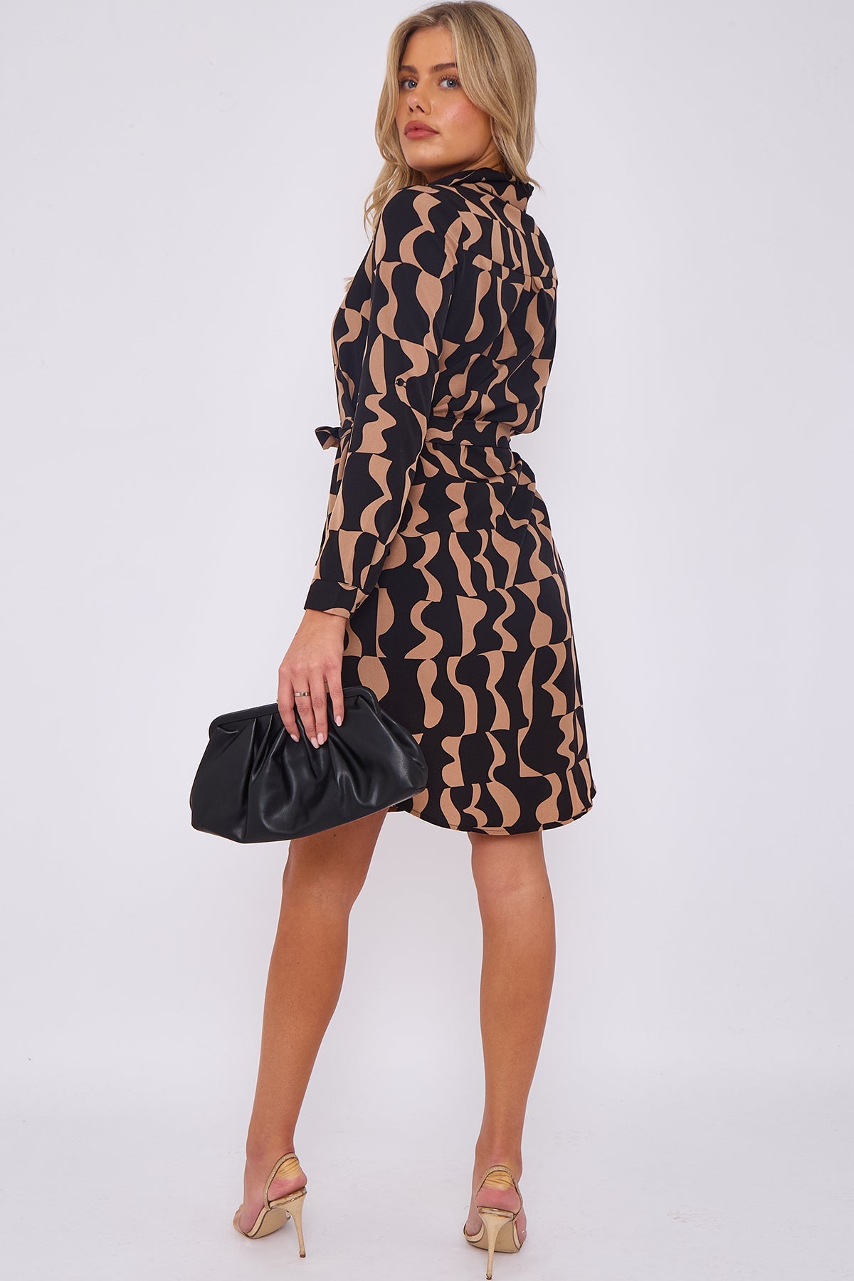 8Pcs Brown Geo Print Mini Shirt Dress