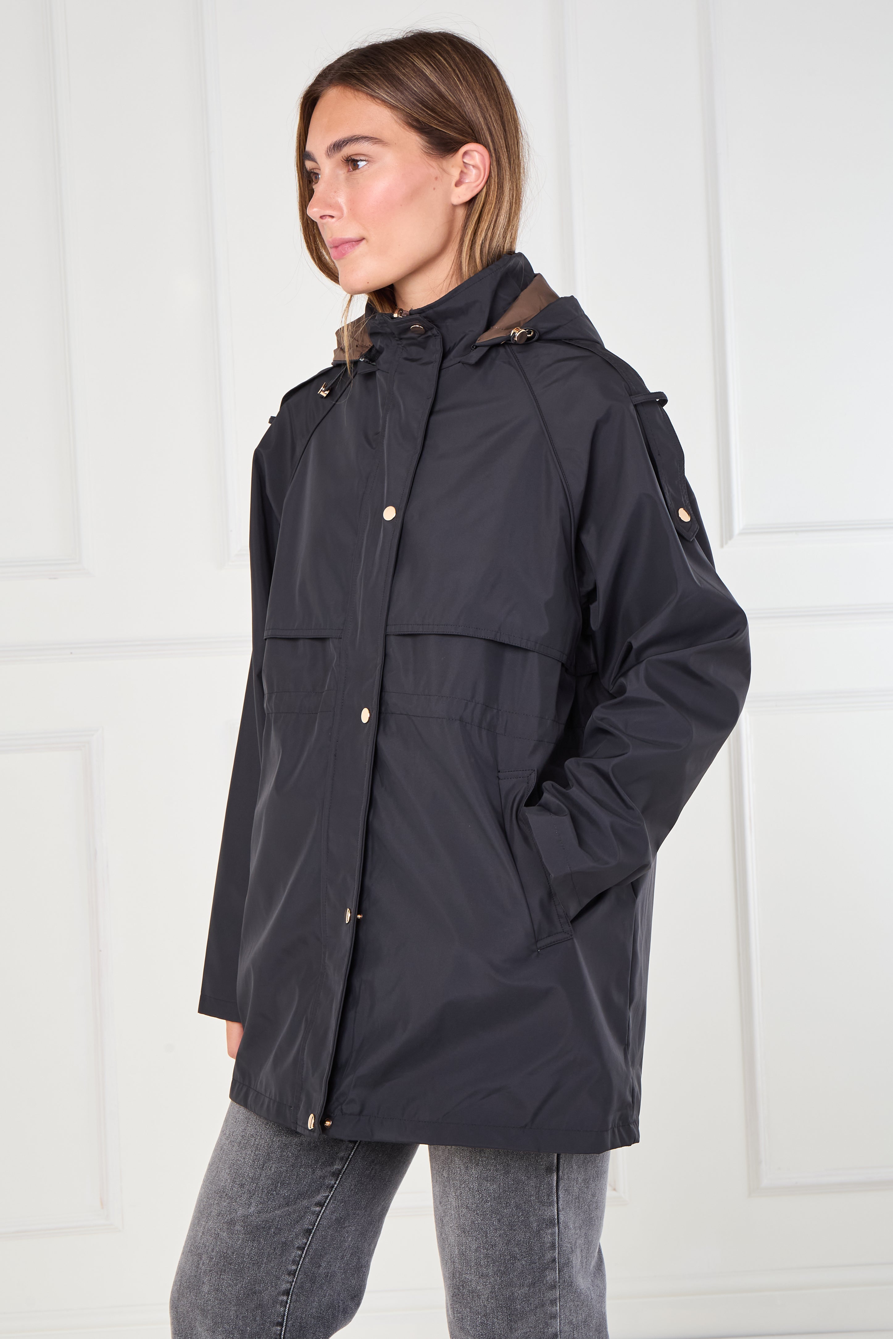 8Pcs Black and Chocolate Reversible Parka