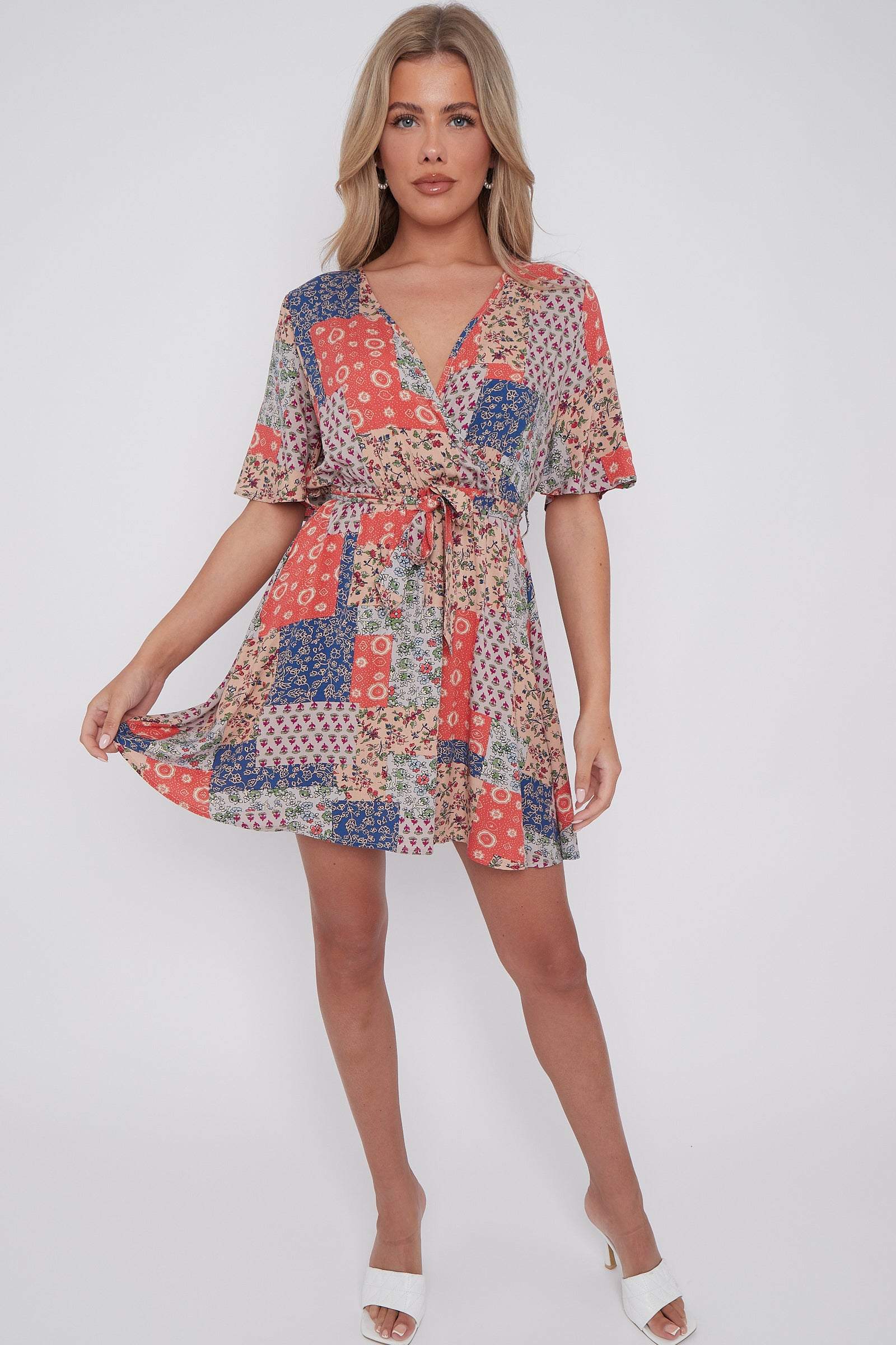 8Pcs Multi Floral Patch Print Wrapped Mini Dress