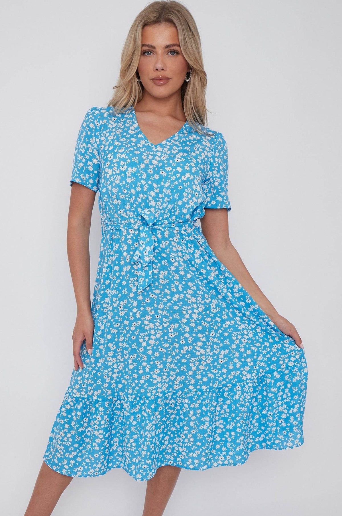 8Pcs Blue Floral Print V Neck Frilled Hem Midi Dress