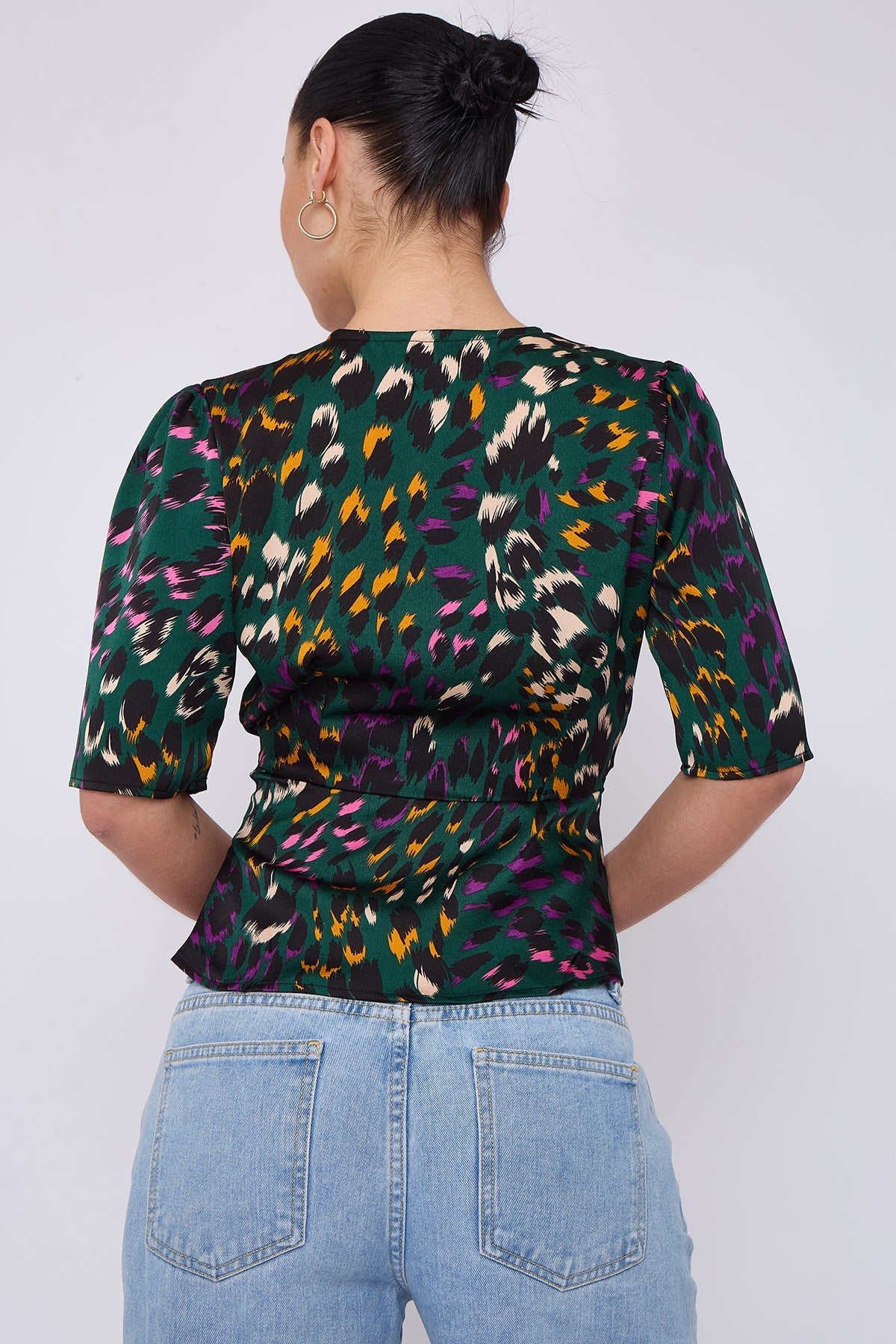 8Pcs Emerald Leopard Print Knotted Satin Top
