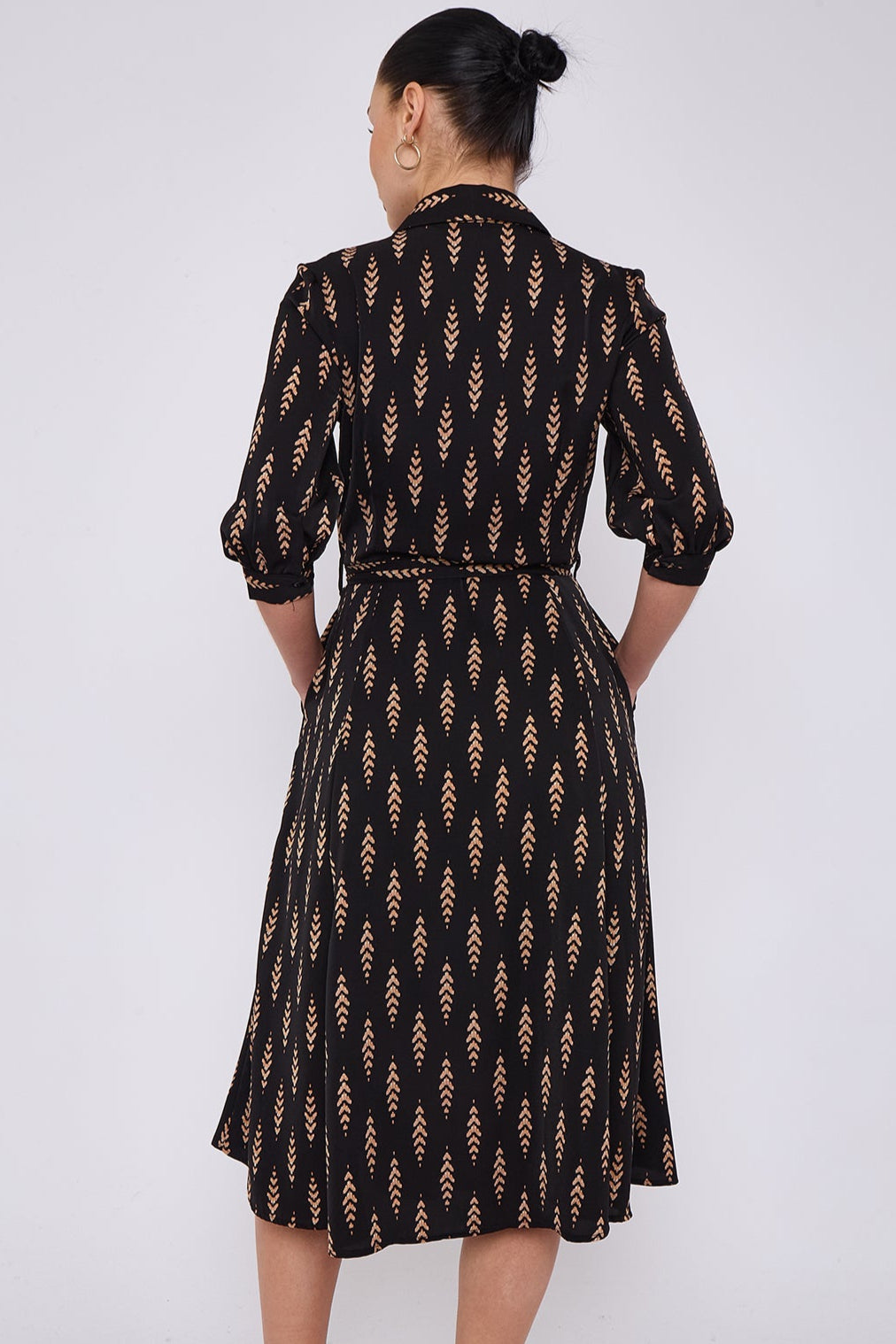 8Pcs Tan Chevron Print Half Sleeve Black Midi Shirt Dress