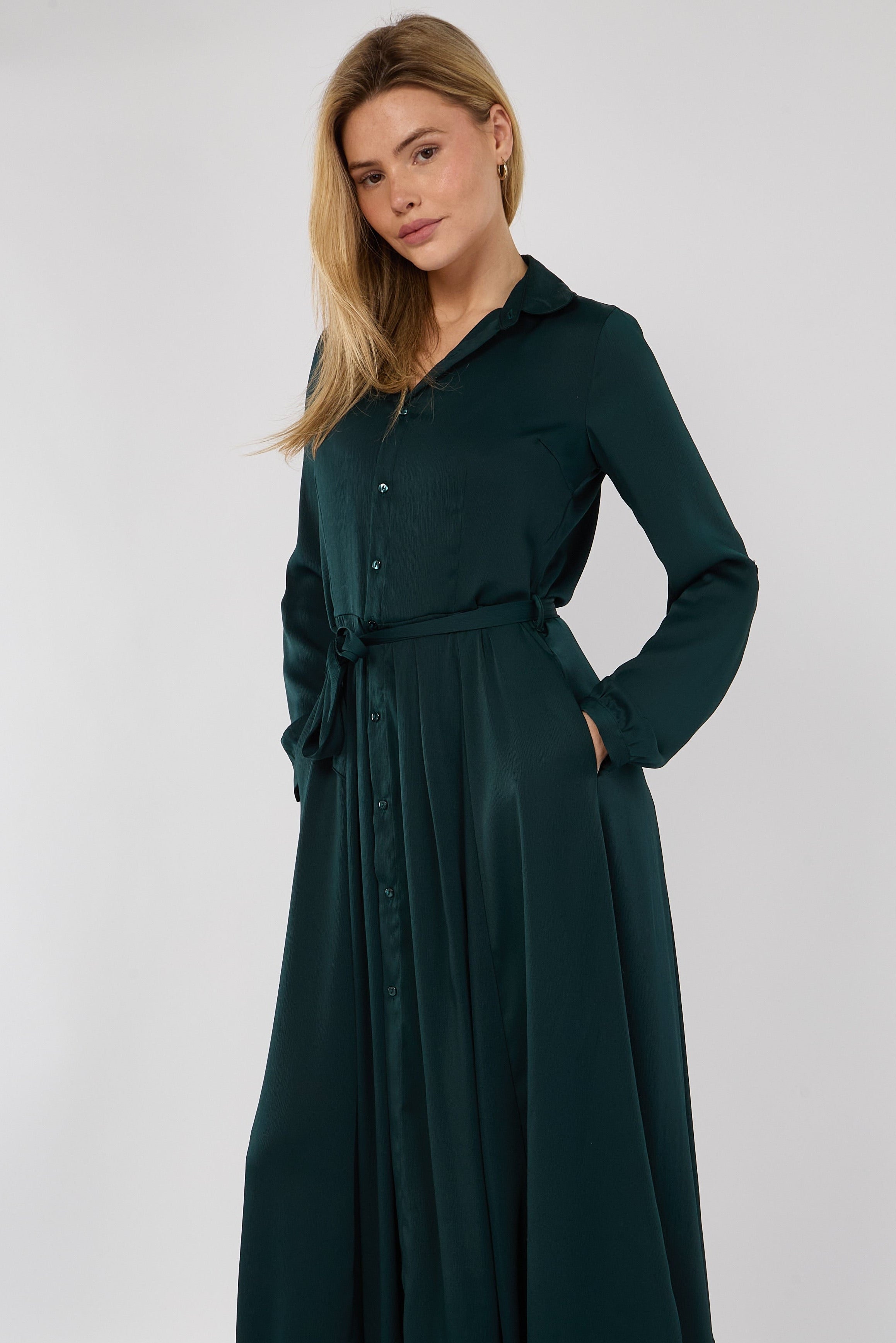 8Pcs Emerald Layer Satin Long Sleeve Maxi Shirt Dress