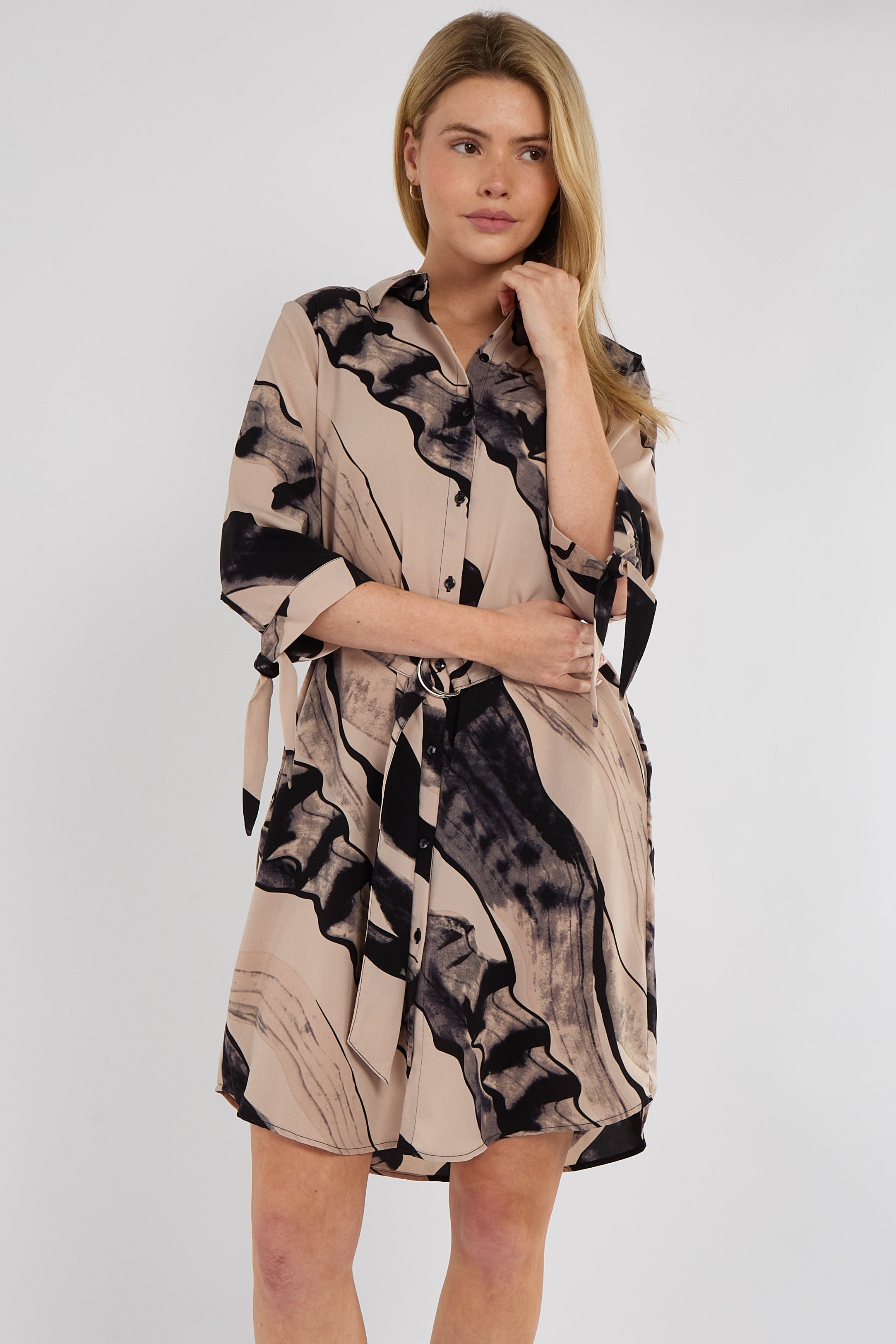 8Pcs Beige Abstract Print Half Sleeve Mini Shirt Dress