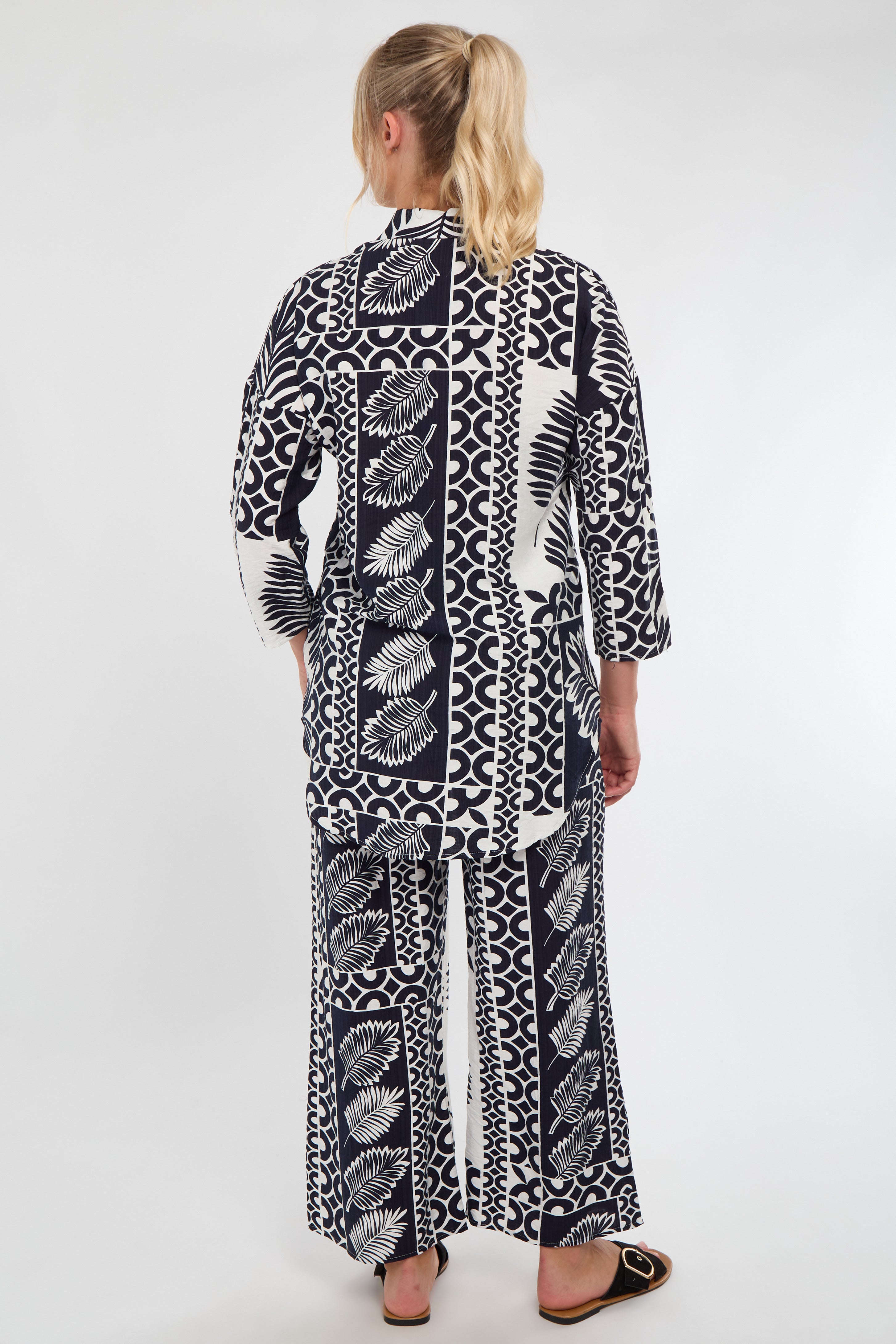 6Pcs Navy and White Tropical Patch Print Co-Ord Set