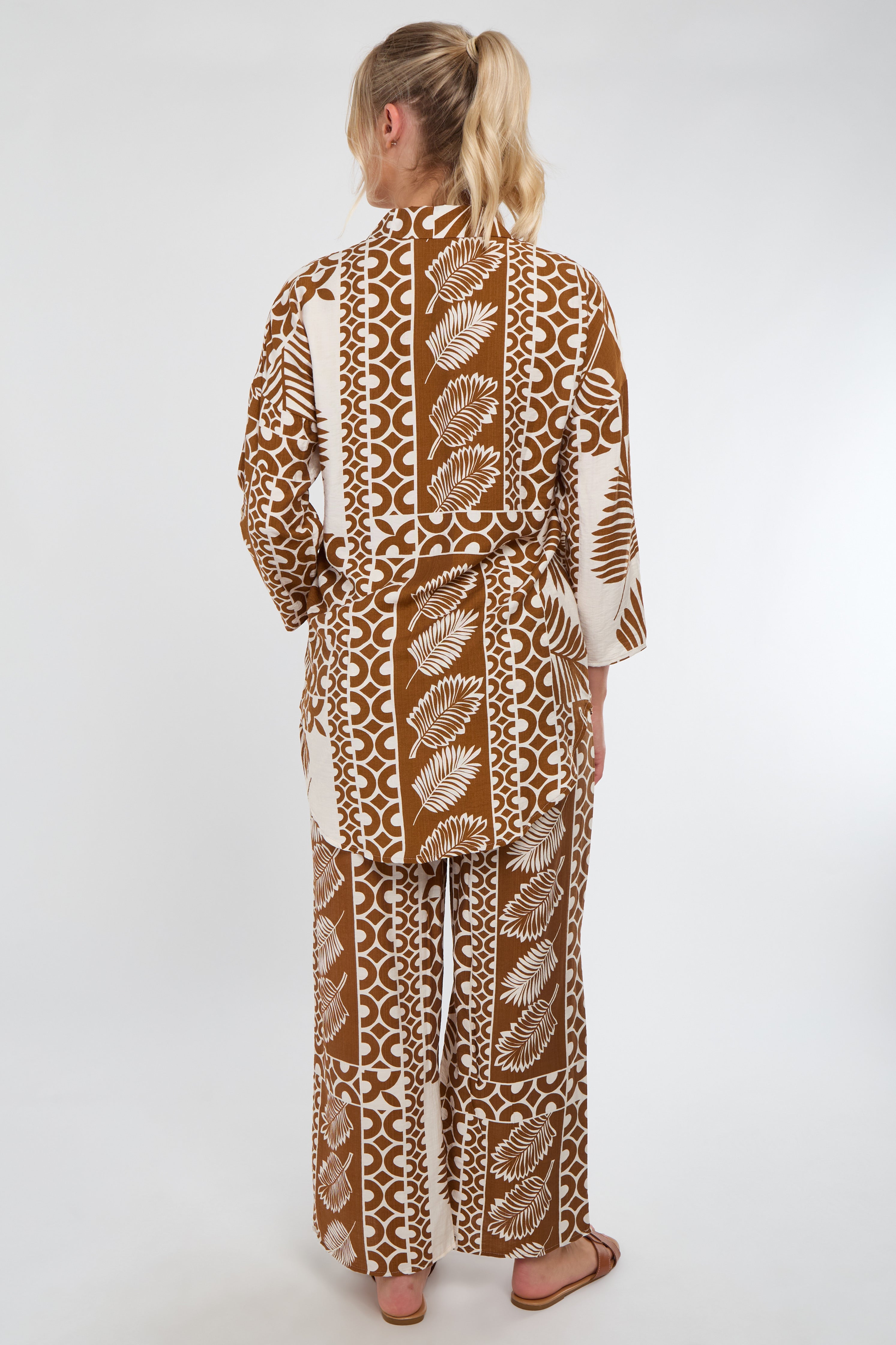 6Pcs Tan and Cream Tropical Patch Print Co-Ord Set