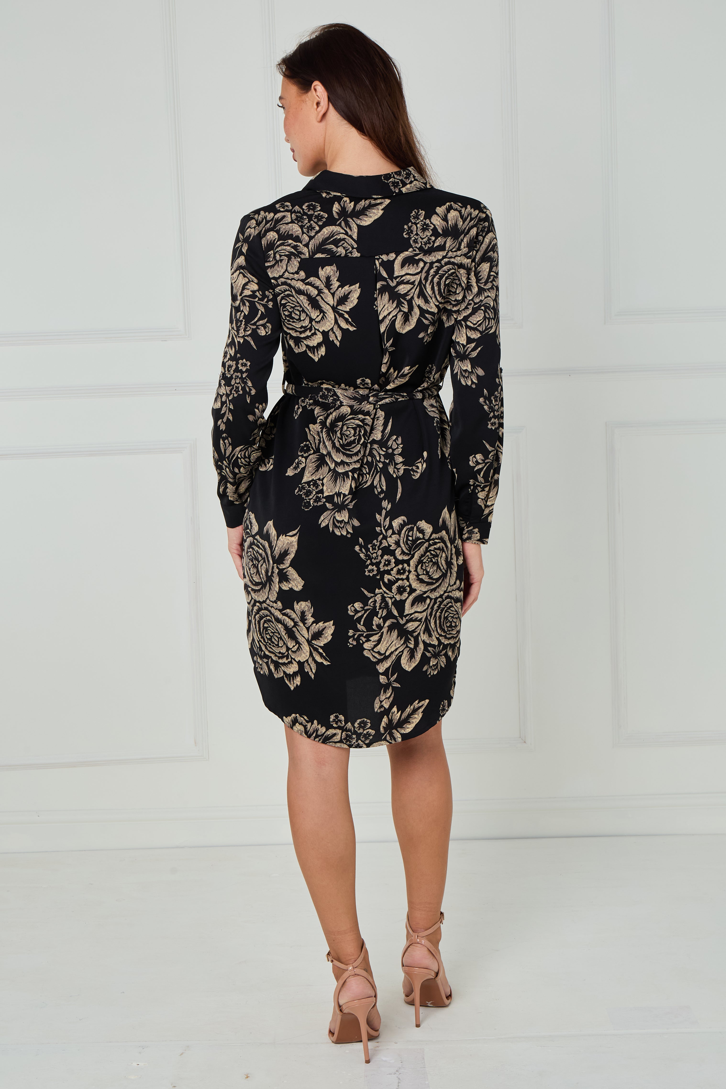 8Pcs Black and Beige Rose Print Mini Shirt Dress