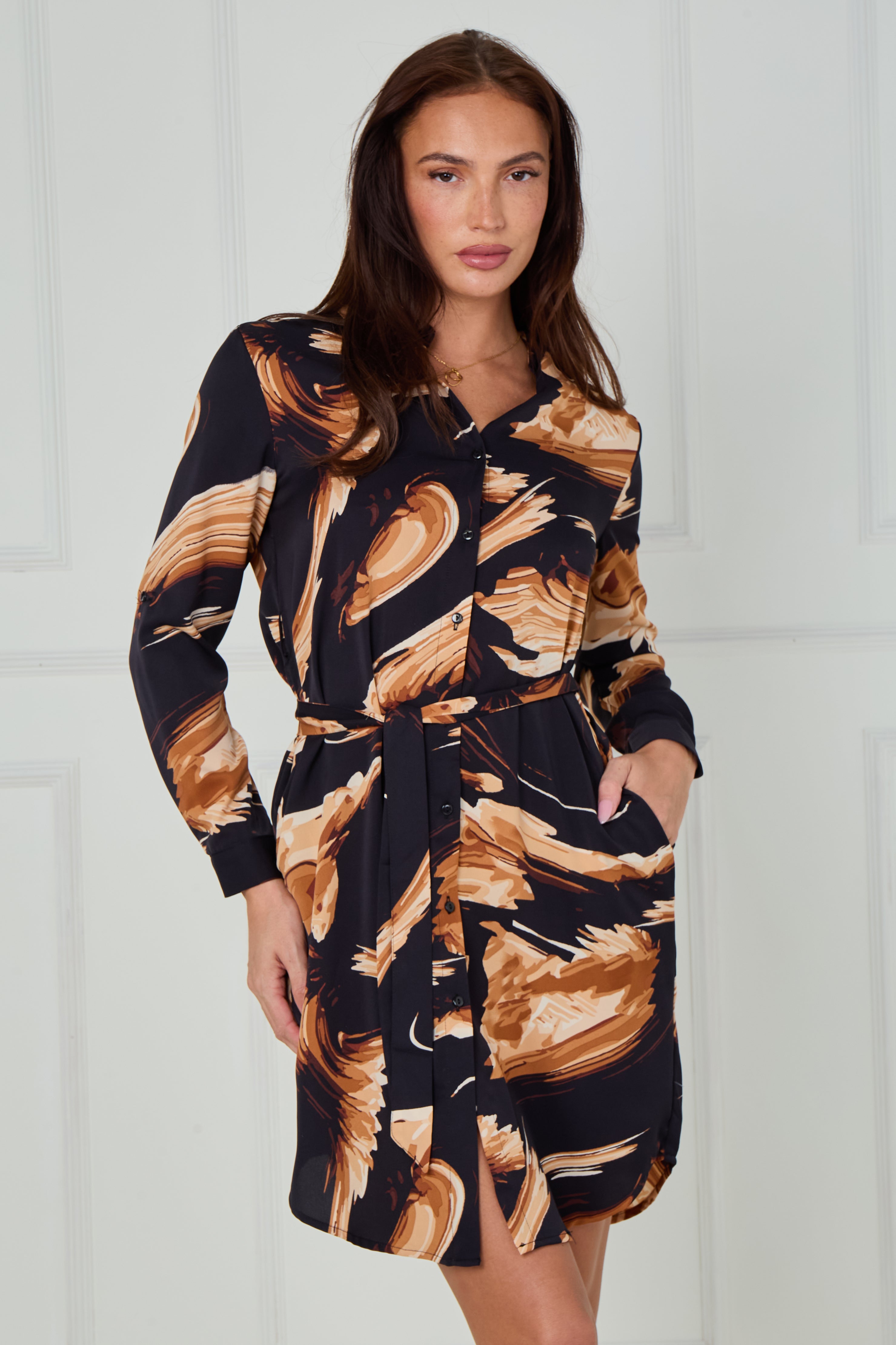 8Pcs Black and Mustard Smoky Abstract Print Mini Shirt Dress