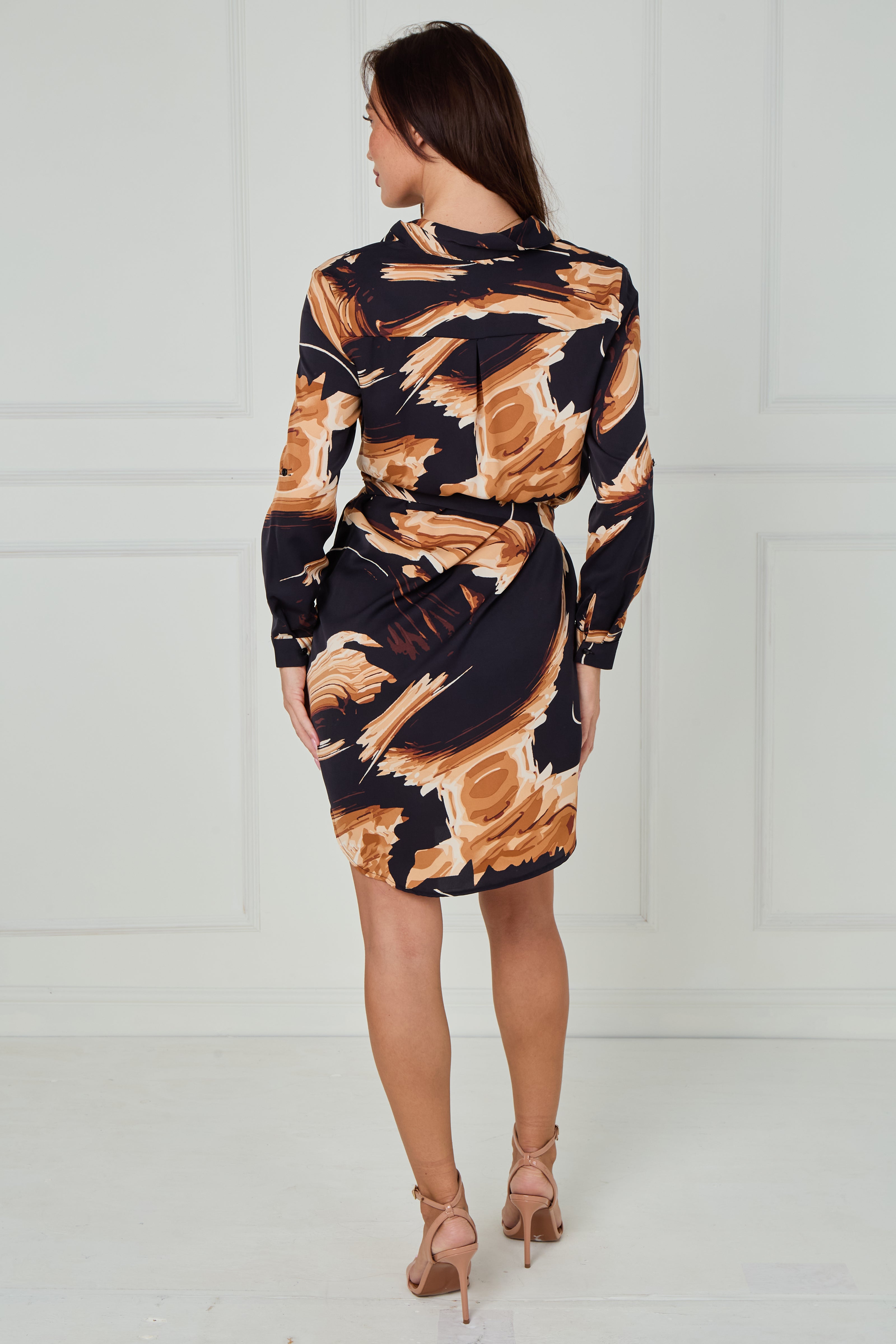 8Pcs Black and Mustard Smoky Abstract Print Mini Shirt Dress