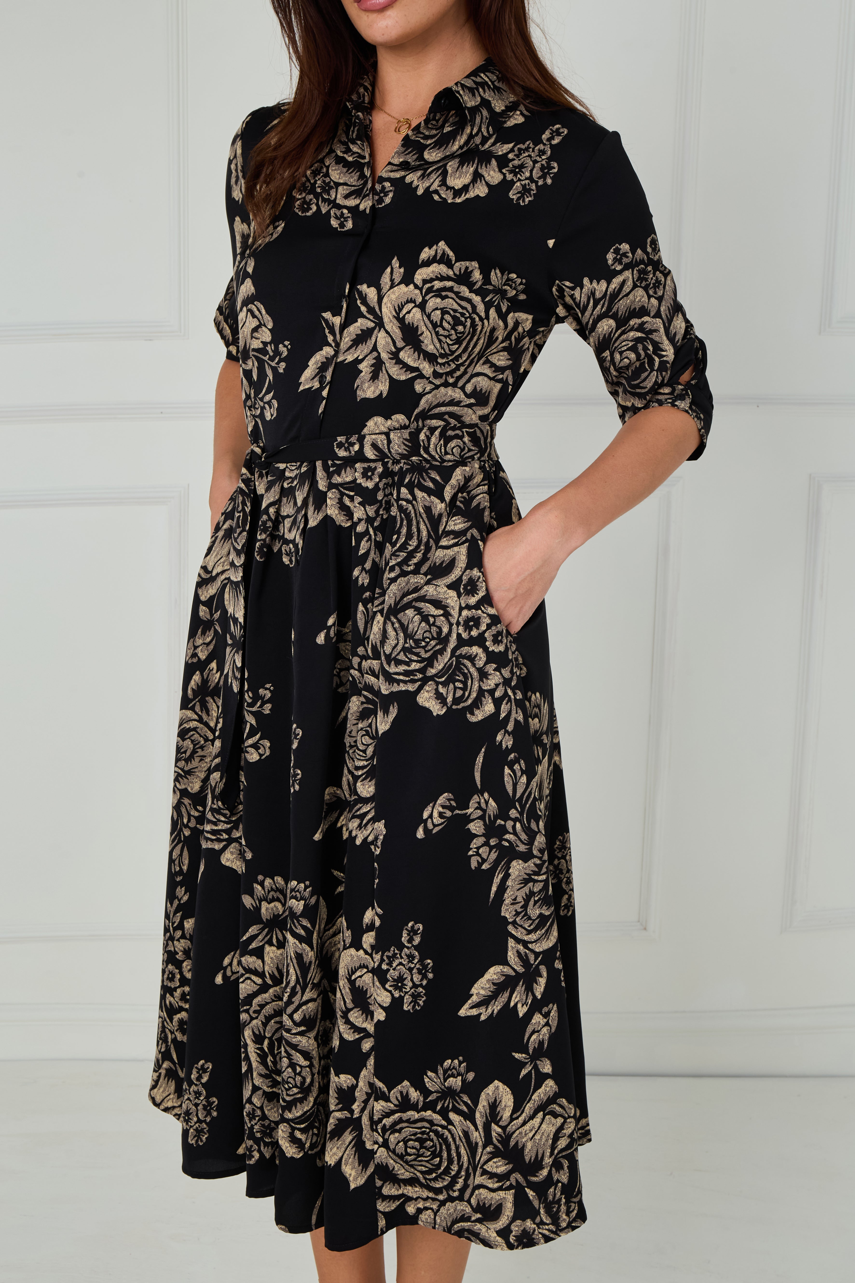 8Pcs Black and Beige Rose Print Midi Shirt Dress