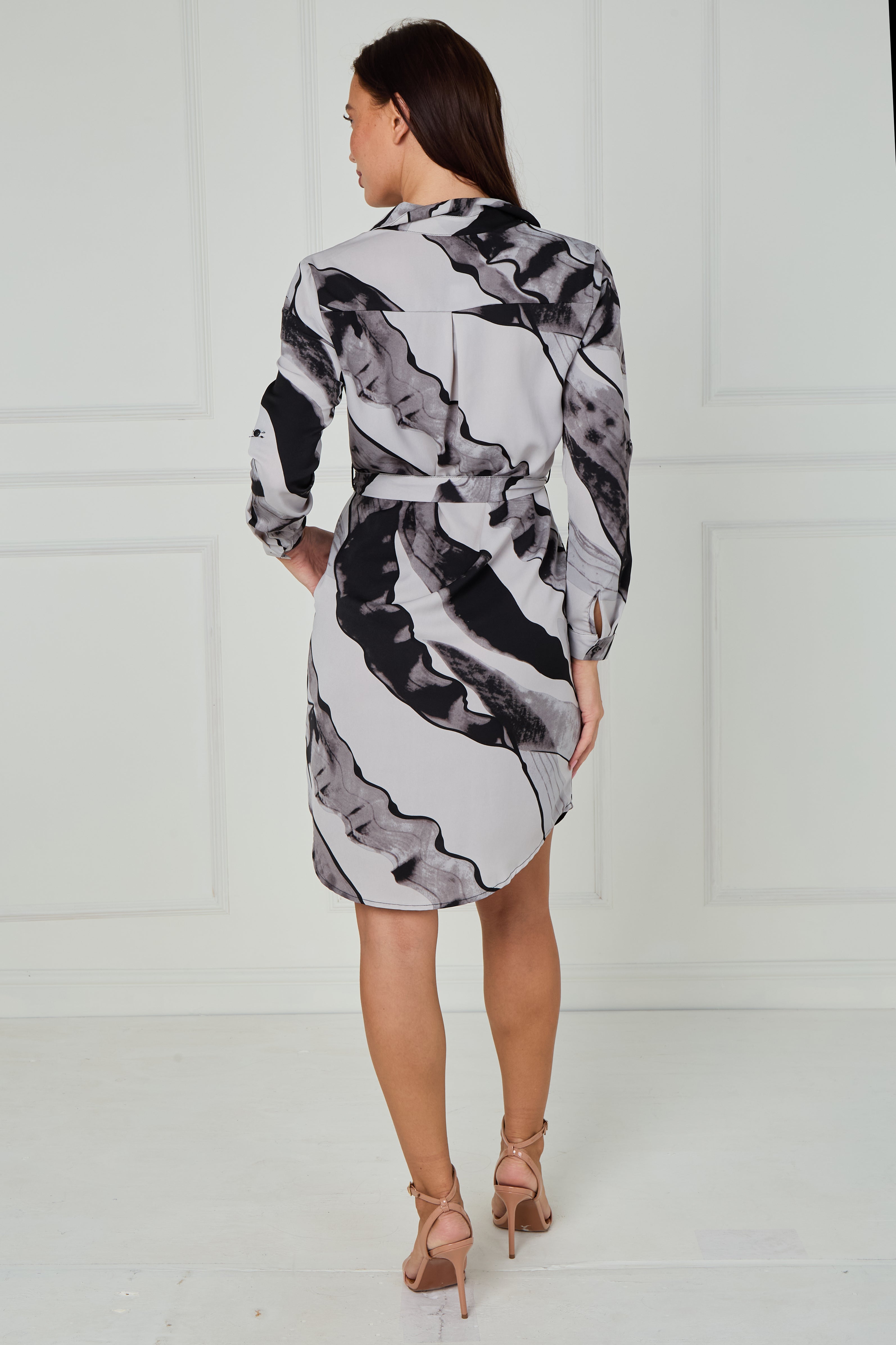 8Pcs Grey Abstract Brushstroke Print Mini Shirt Dress