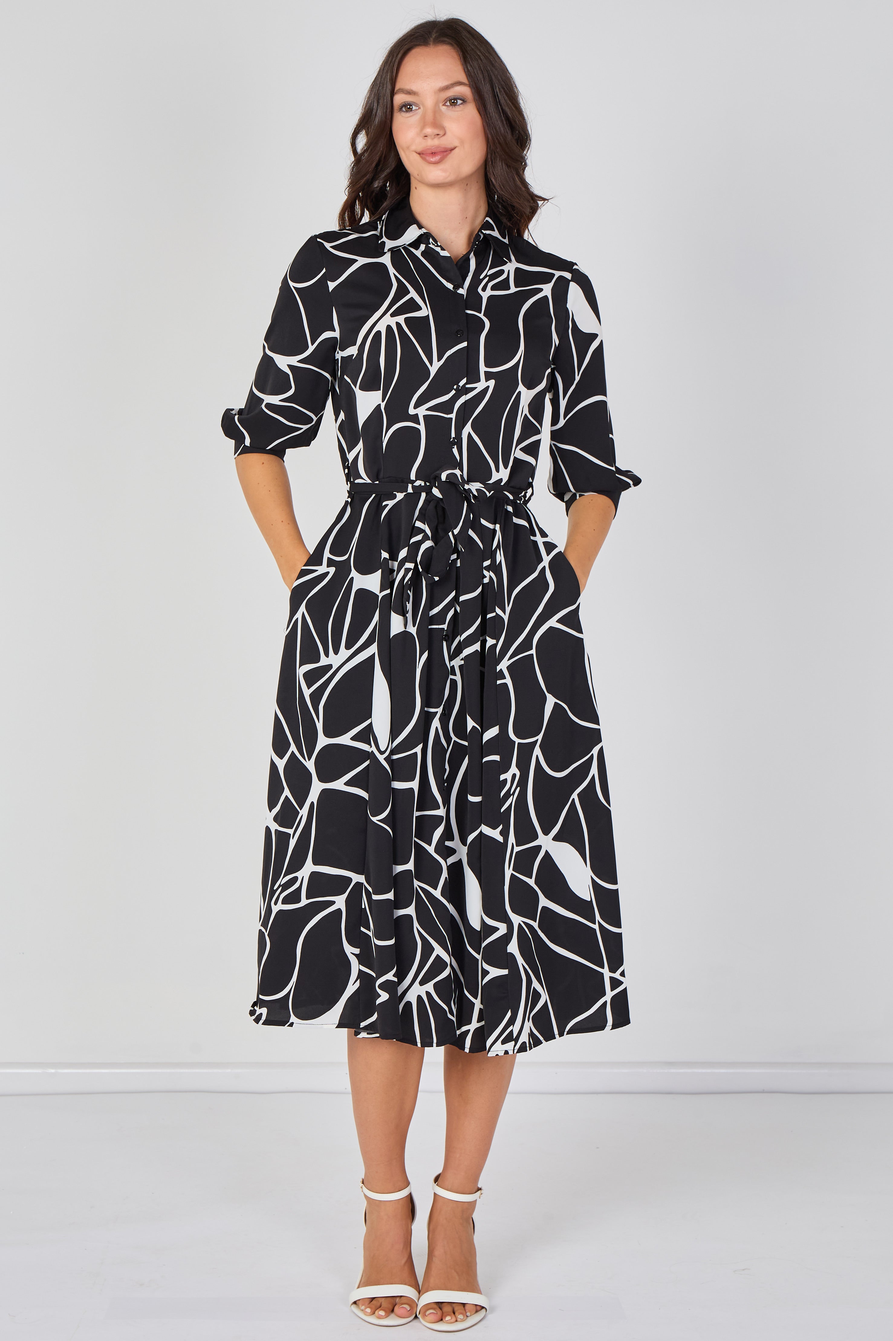 8Pcs Black and White Abstract Line Print Belted Midi Shirt Dress
