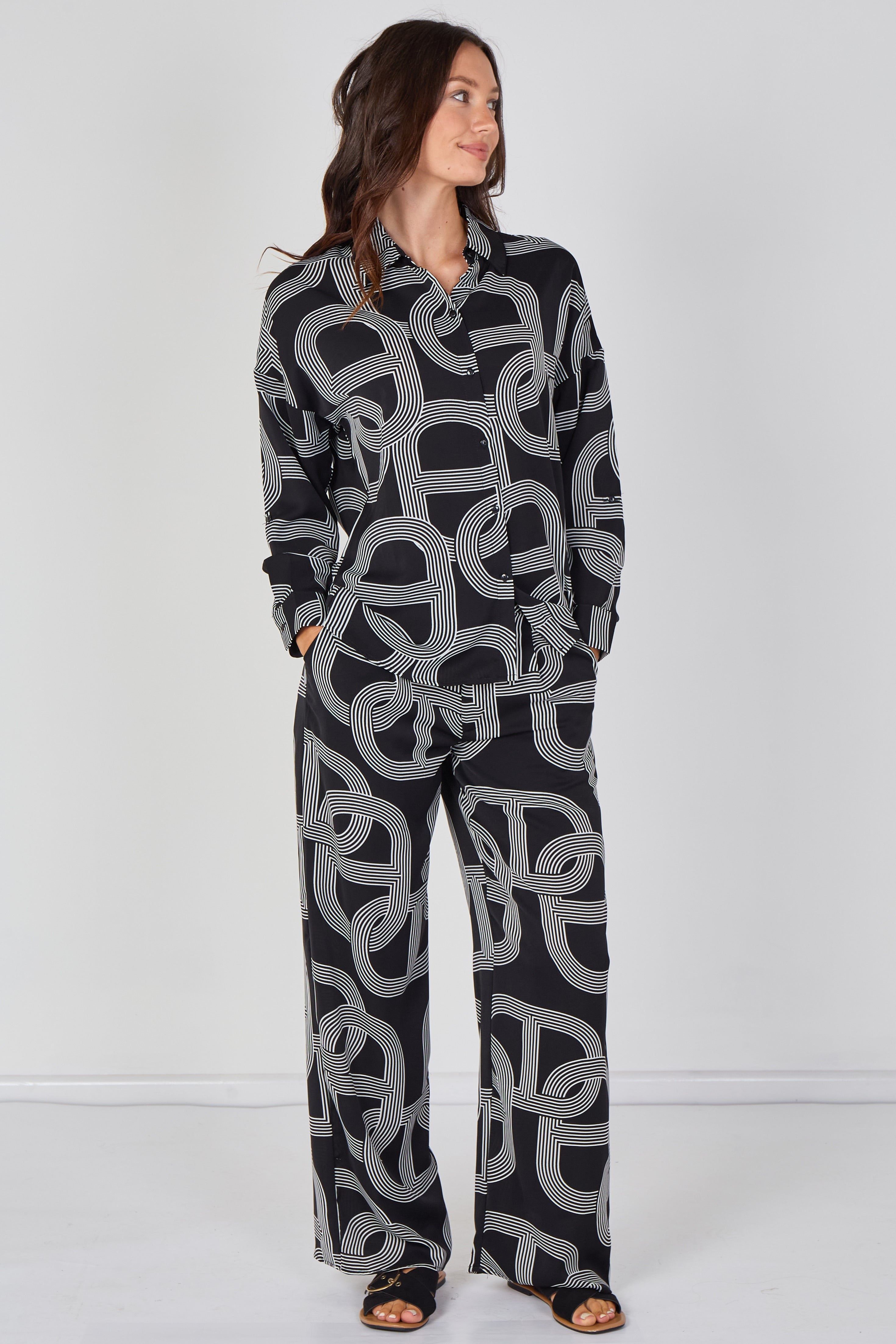 6Pcs Black and White Geo Print Shirt and Trouser Co-ord Set