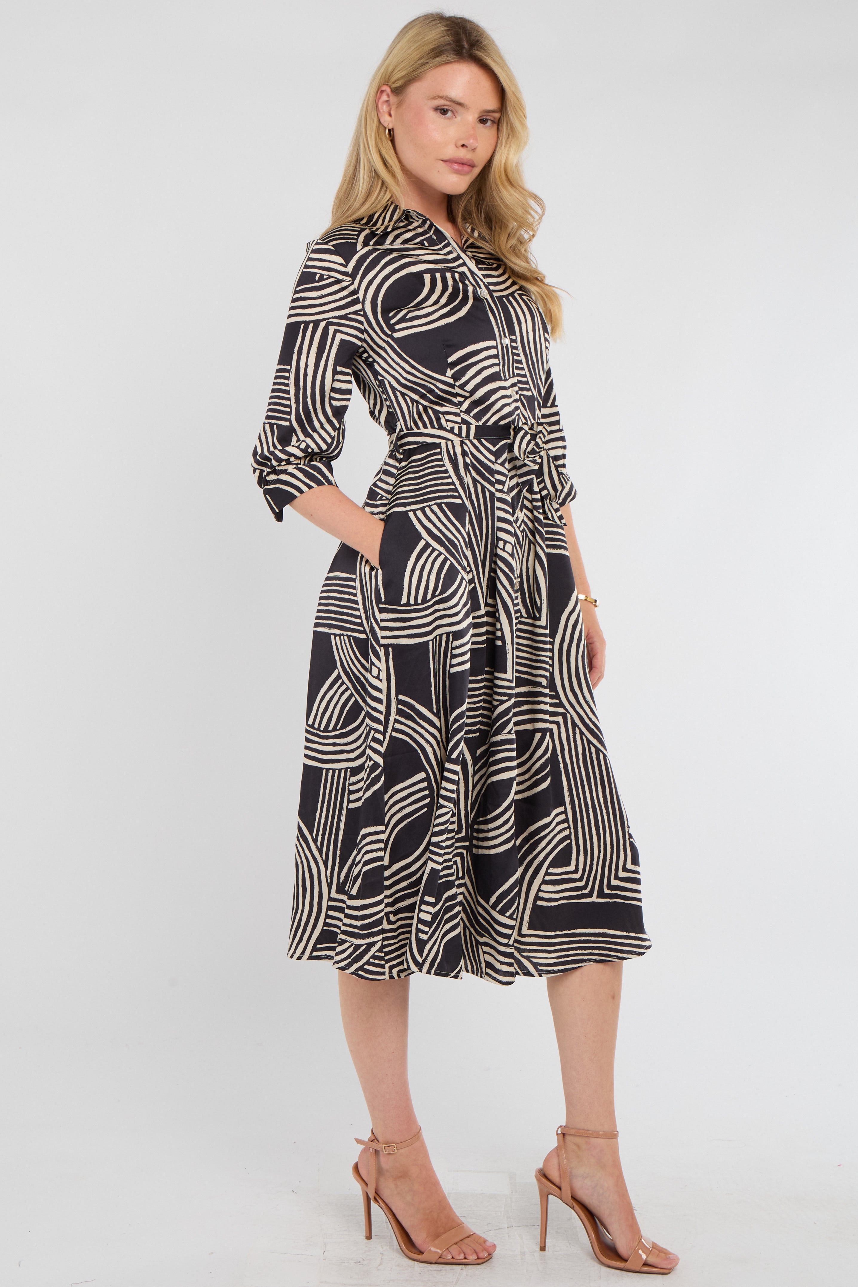 8Pcs Black Geometric Print Half Sleeve Midi Shirt Dress