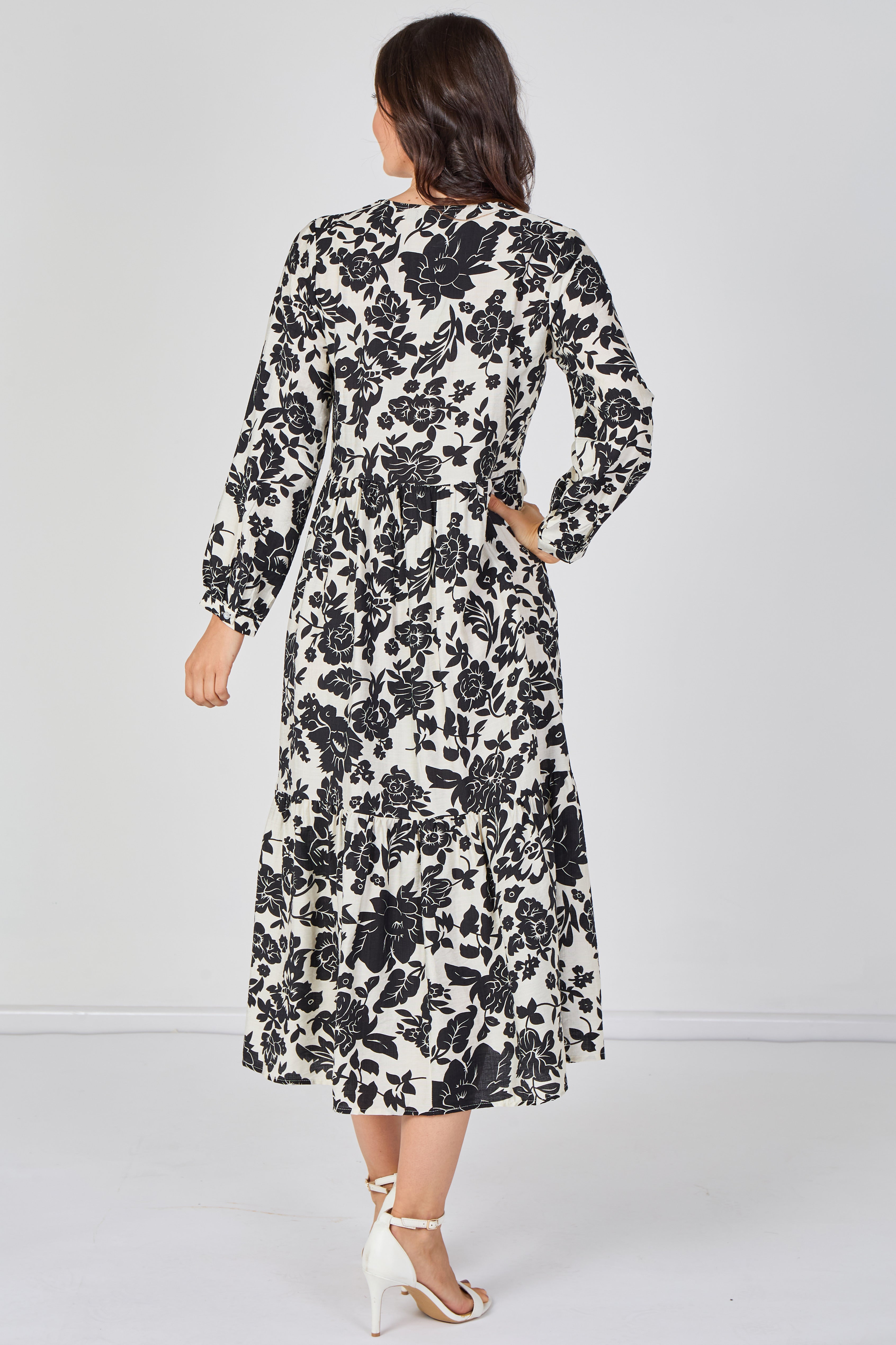 8Pcs Monochrome Bloom Smock Midaxi Dress