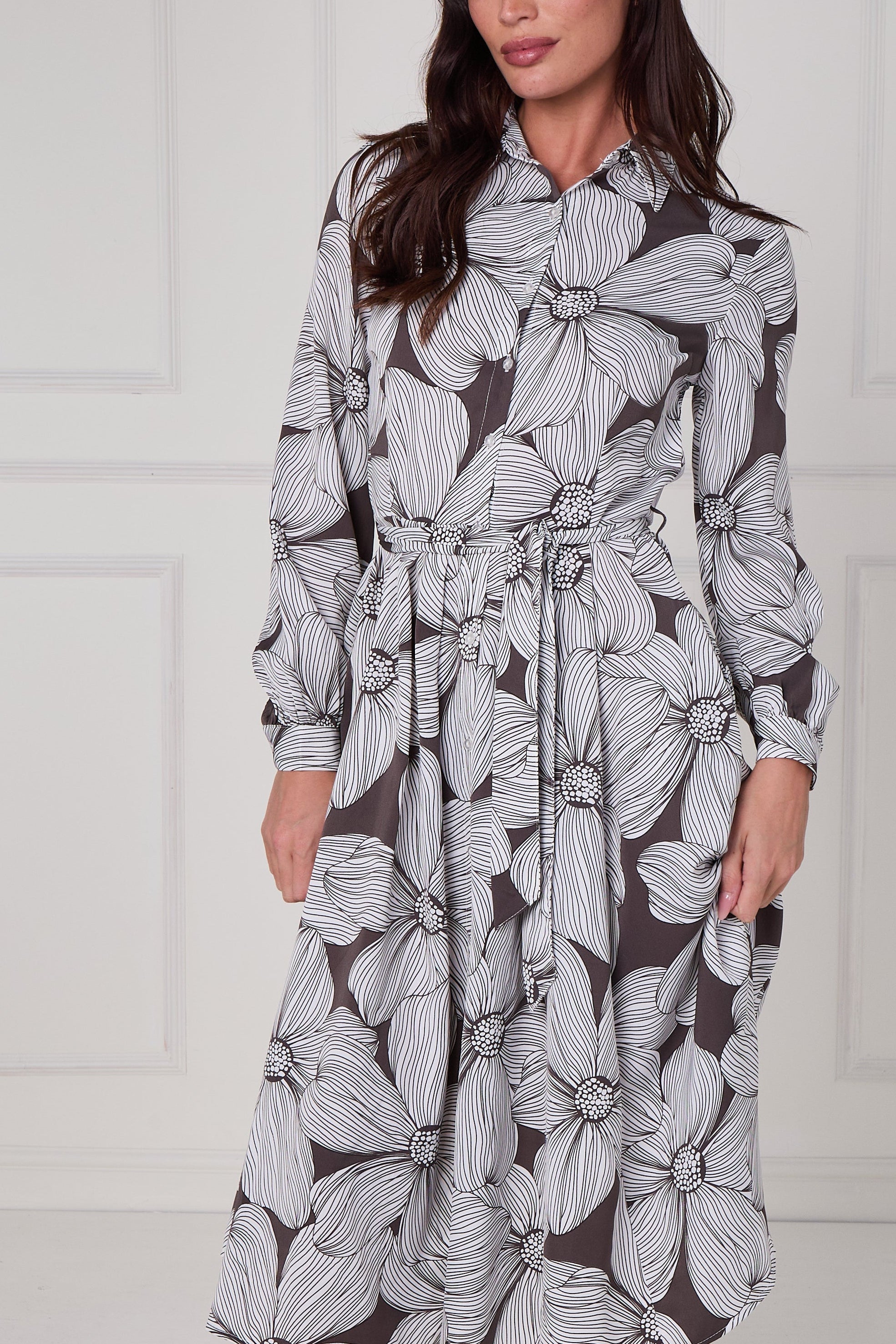 8Pcs Taupe Oversized Floral Line Print Midi Shirt Dress