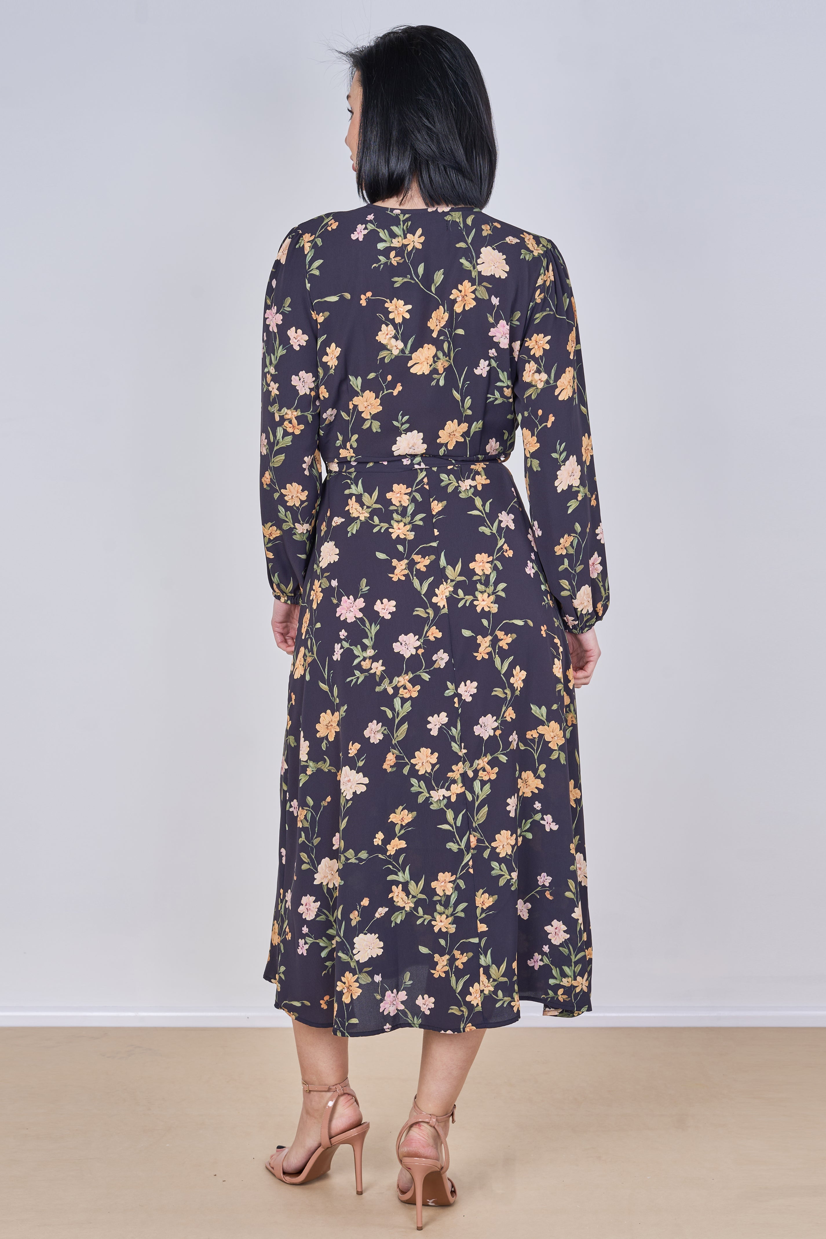 8Pcs Black Vintage Floral Belted Crossover Midi Dress