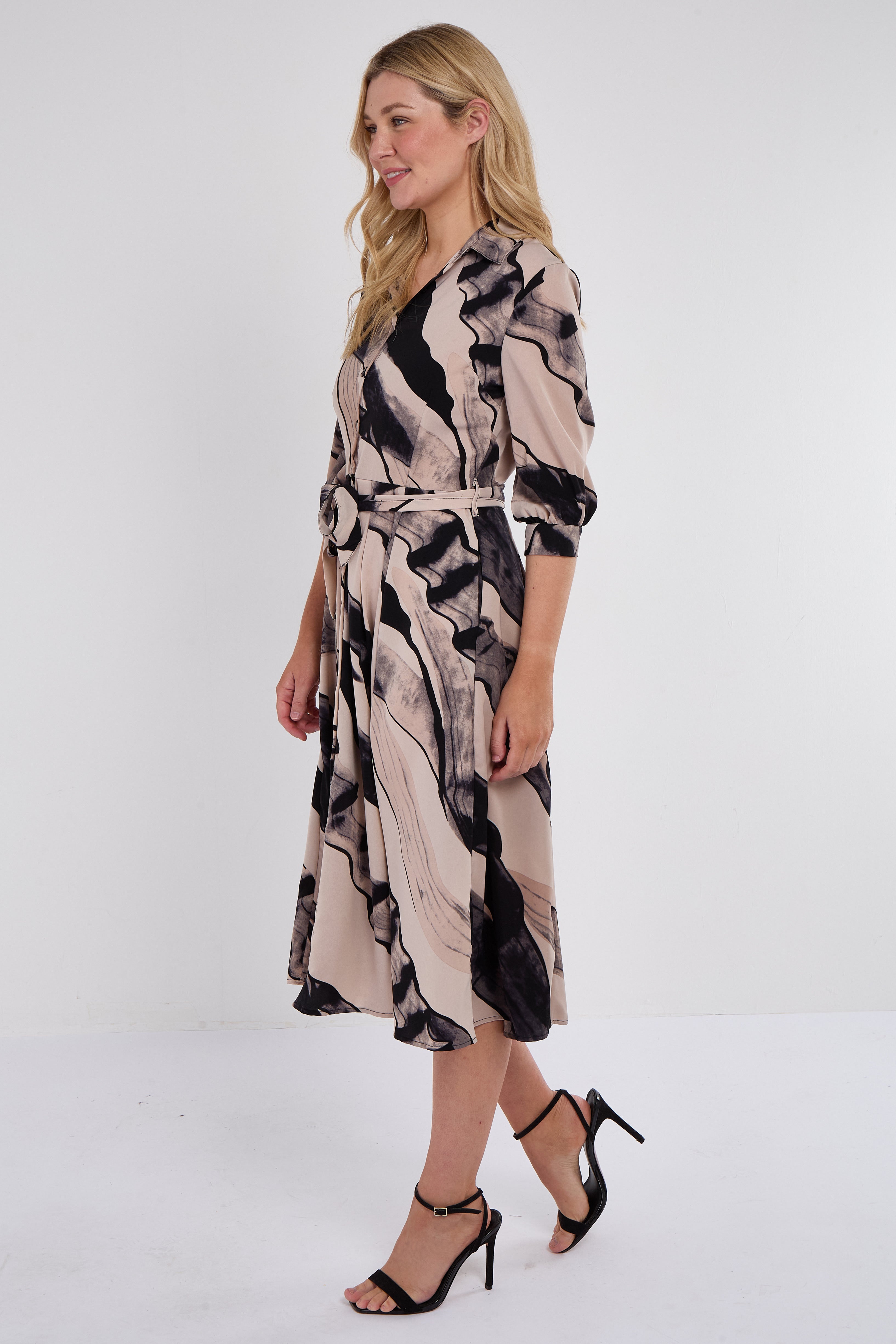 8Pcs Beige Abstract Print Half Sleeve Black Midi Shirt Dress