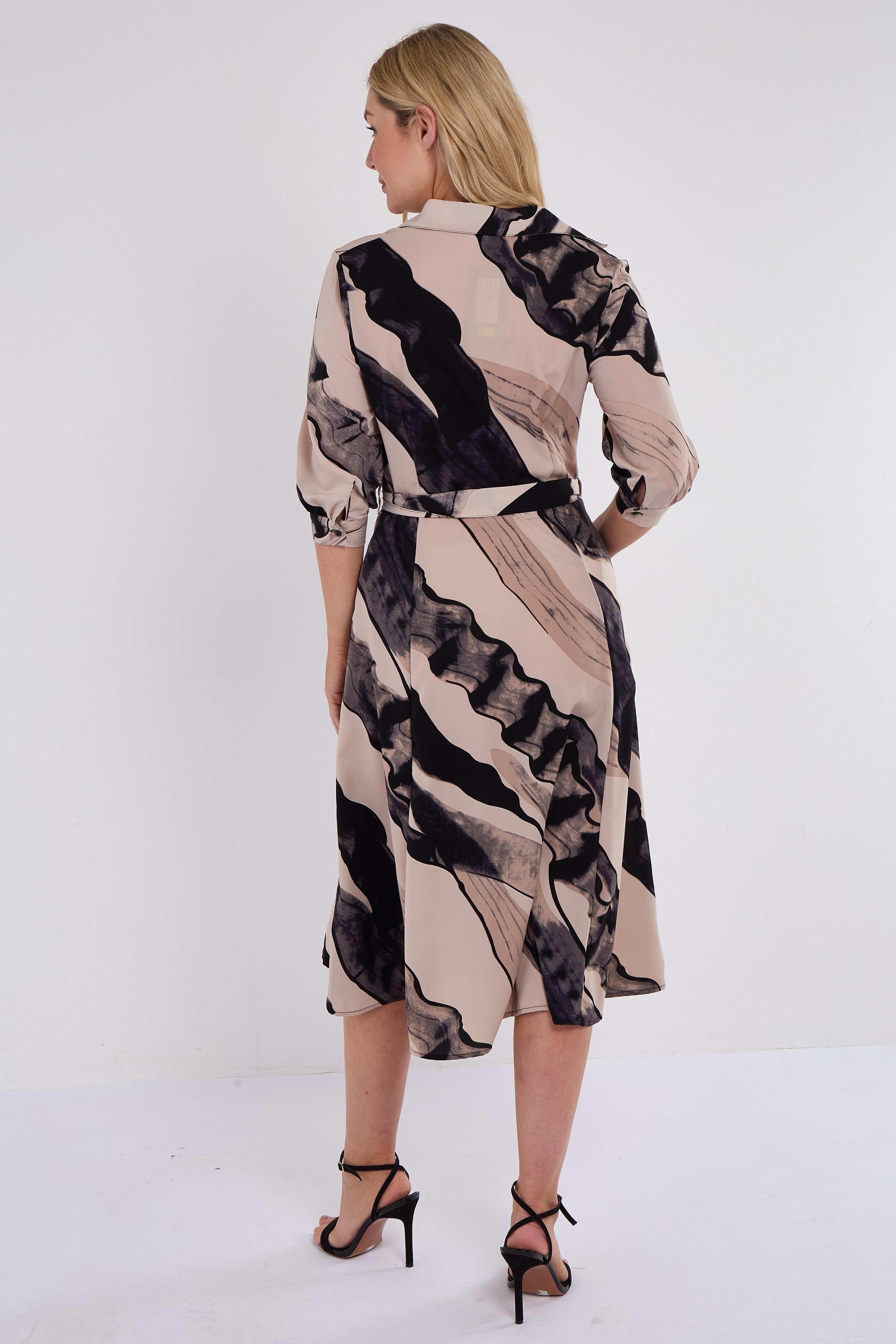 8Pcs Beige Abstract Print Half Sleeve Black Midi Shirt Dress