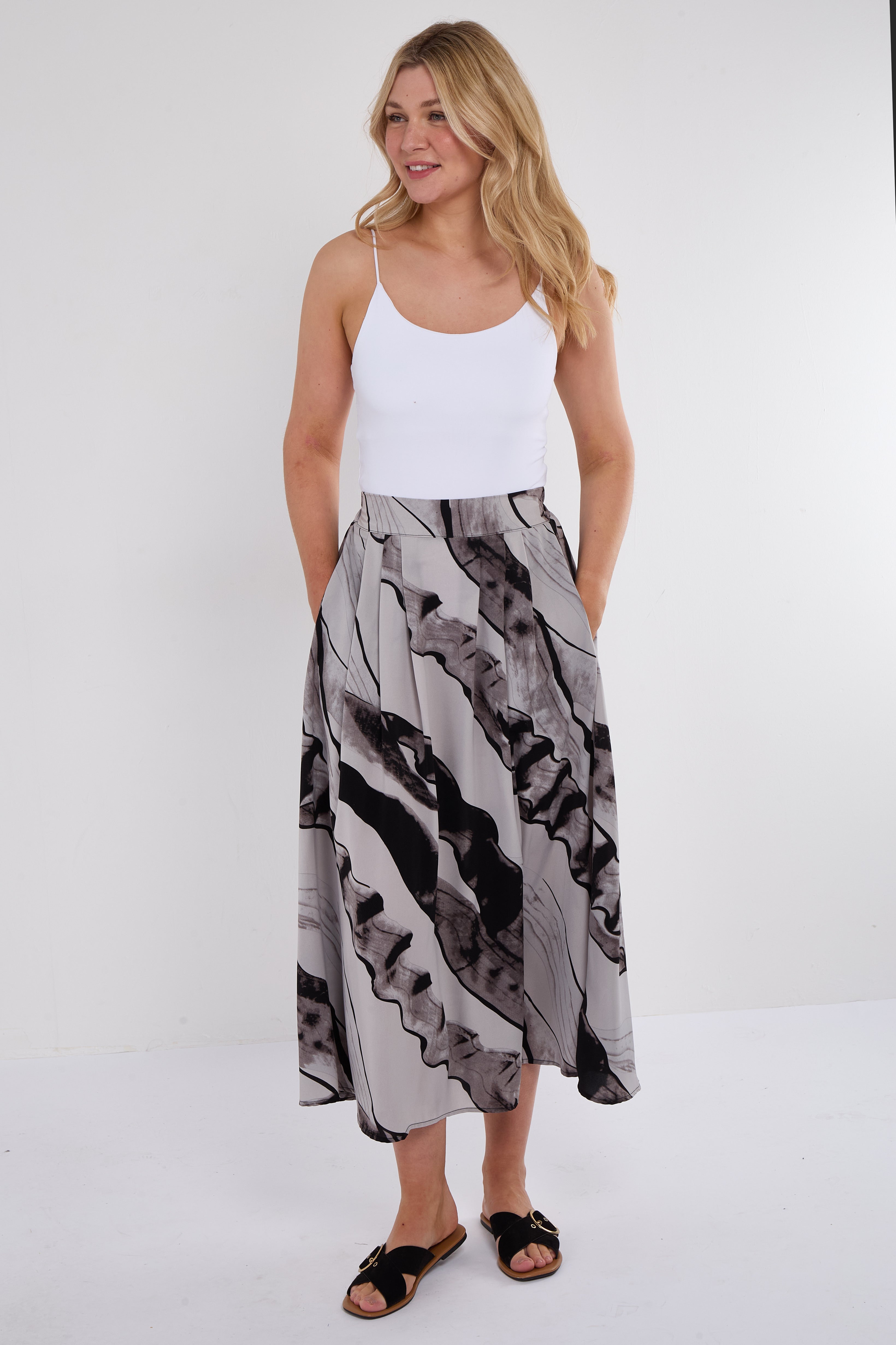 7Pcs Grey Abstract Print Pleated Maxi Skirt