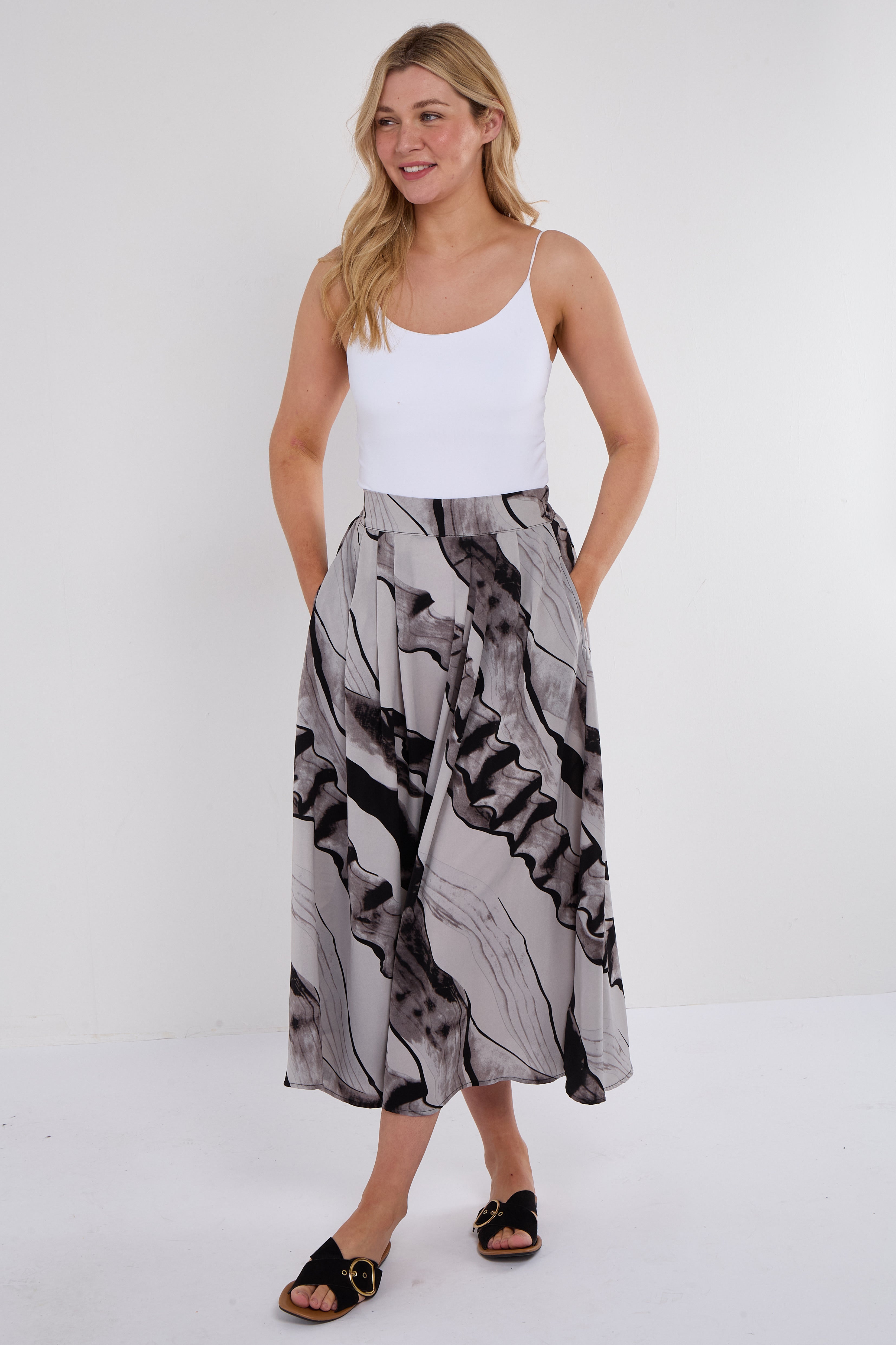 7Pcs Grey Abstract Print Pleated Maxi Skirt