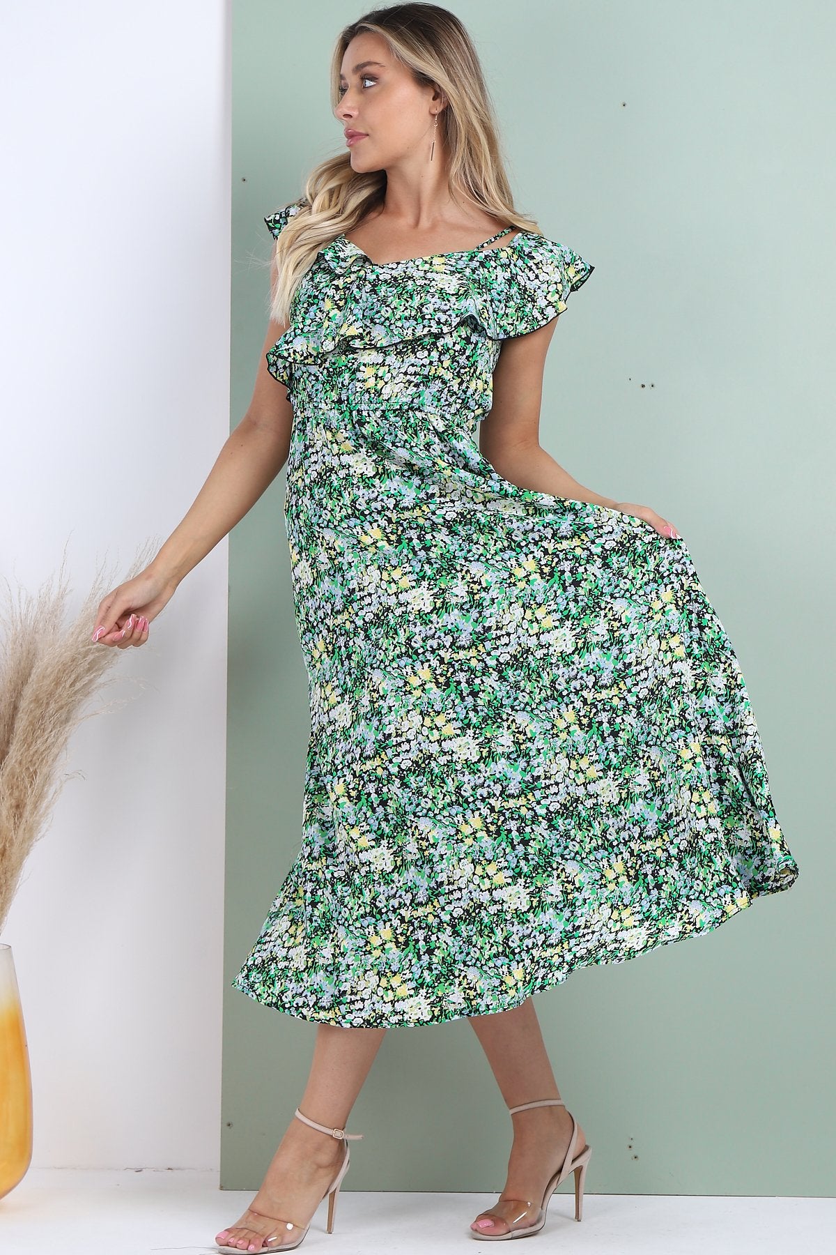 8Pcs Black Ditsy Floral Printed Asymmetric Strap Midi Dress